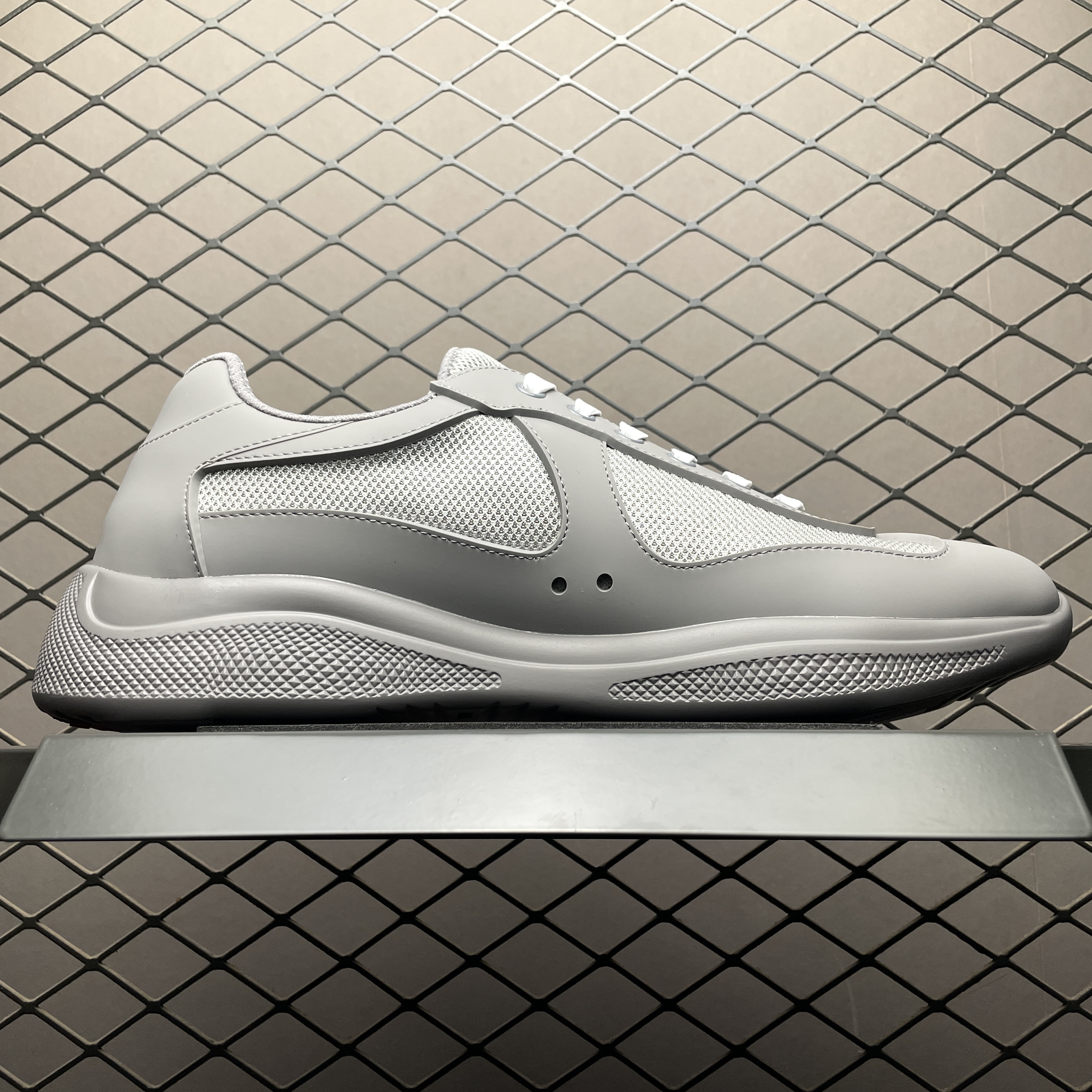 Prada America's Cup Soft rubber and bike fabric sneakers（4E6500_3LLJ_F0276_F_025）