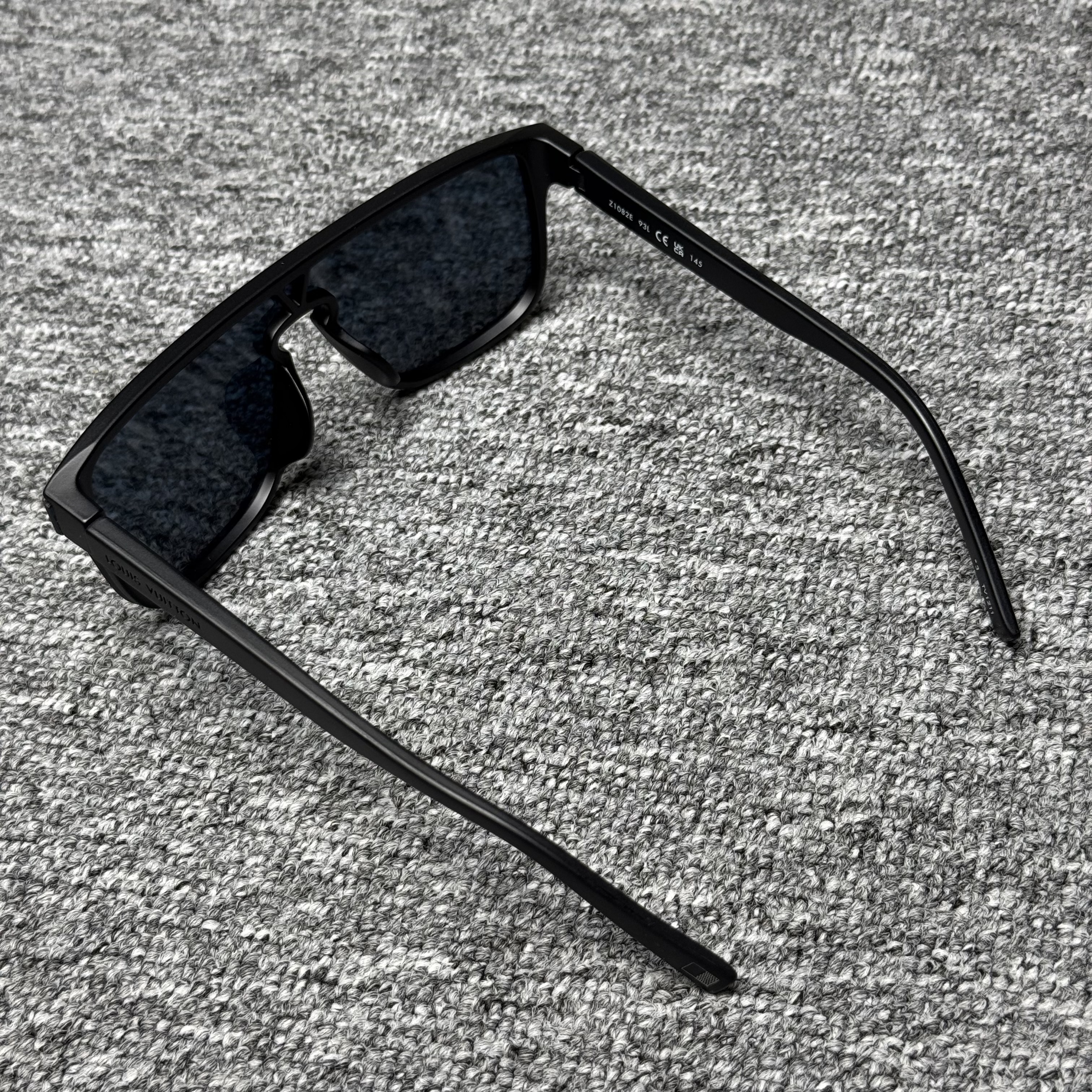 LOUIS VUITTON Sunglasses Waimea S00 (Z1082E）