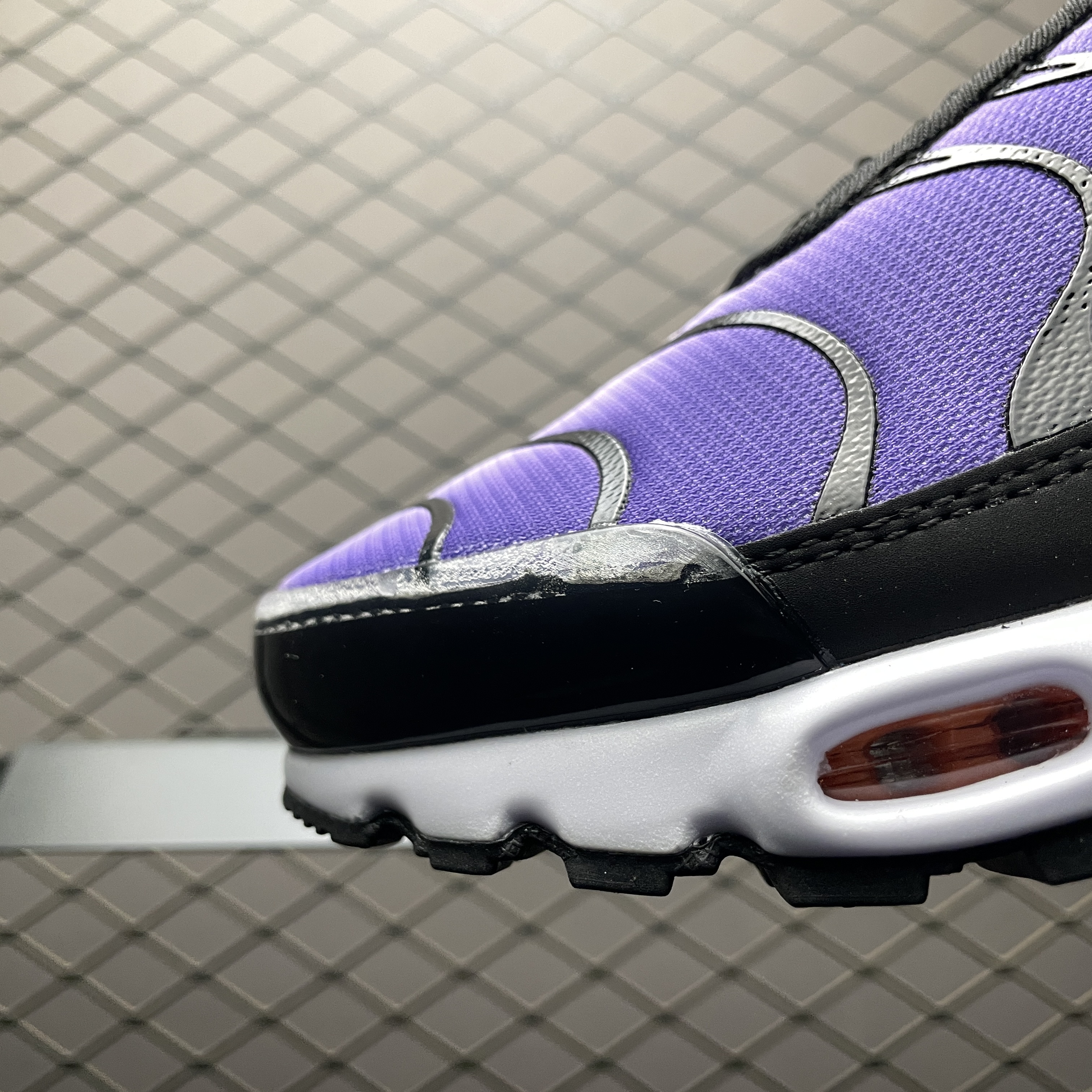 Nike Air Max Plus OG "Voltage Purple" (DX0755-500)
