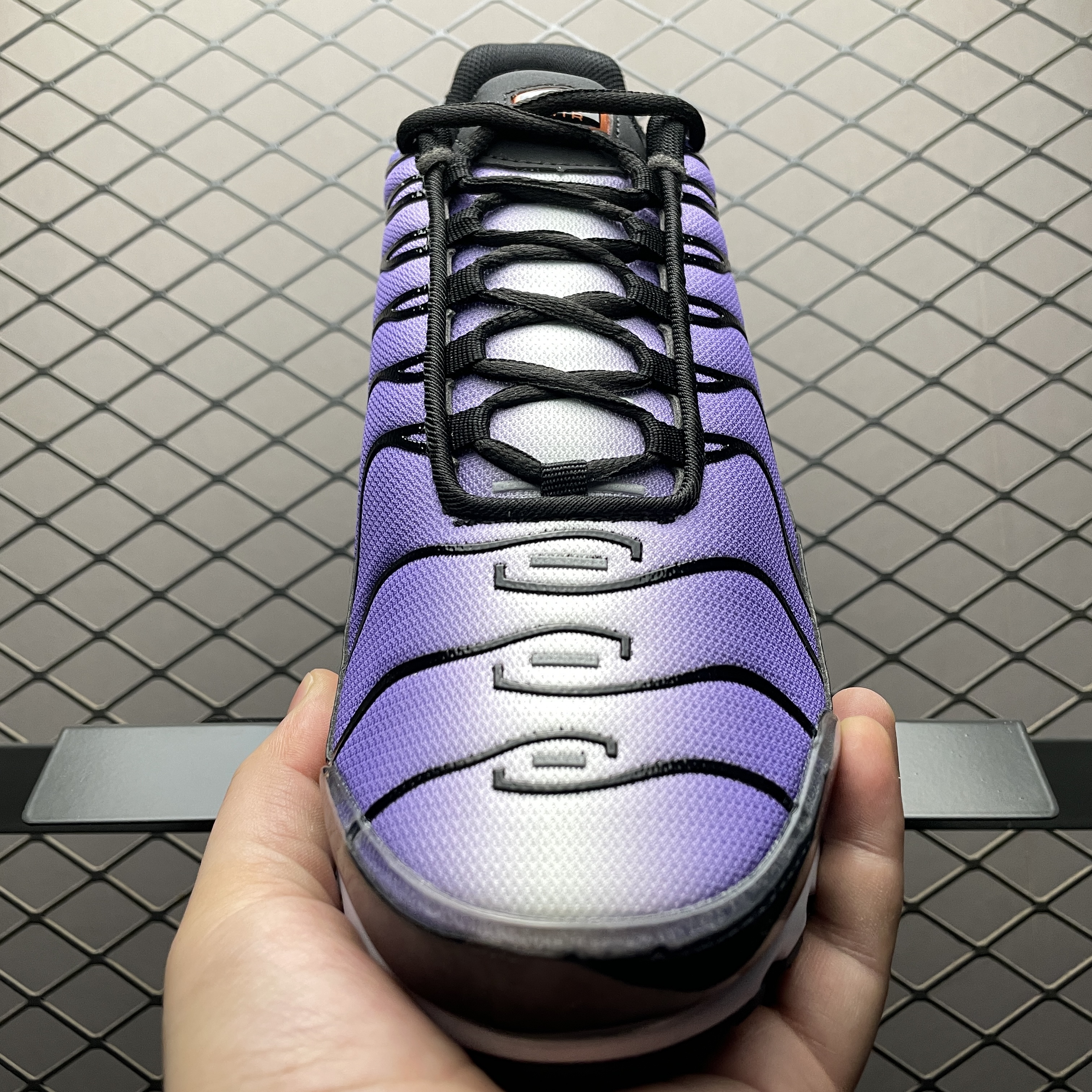 Nike Air Max Plus OG "Voltage Purple" (DX0755-500)