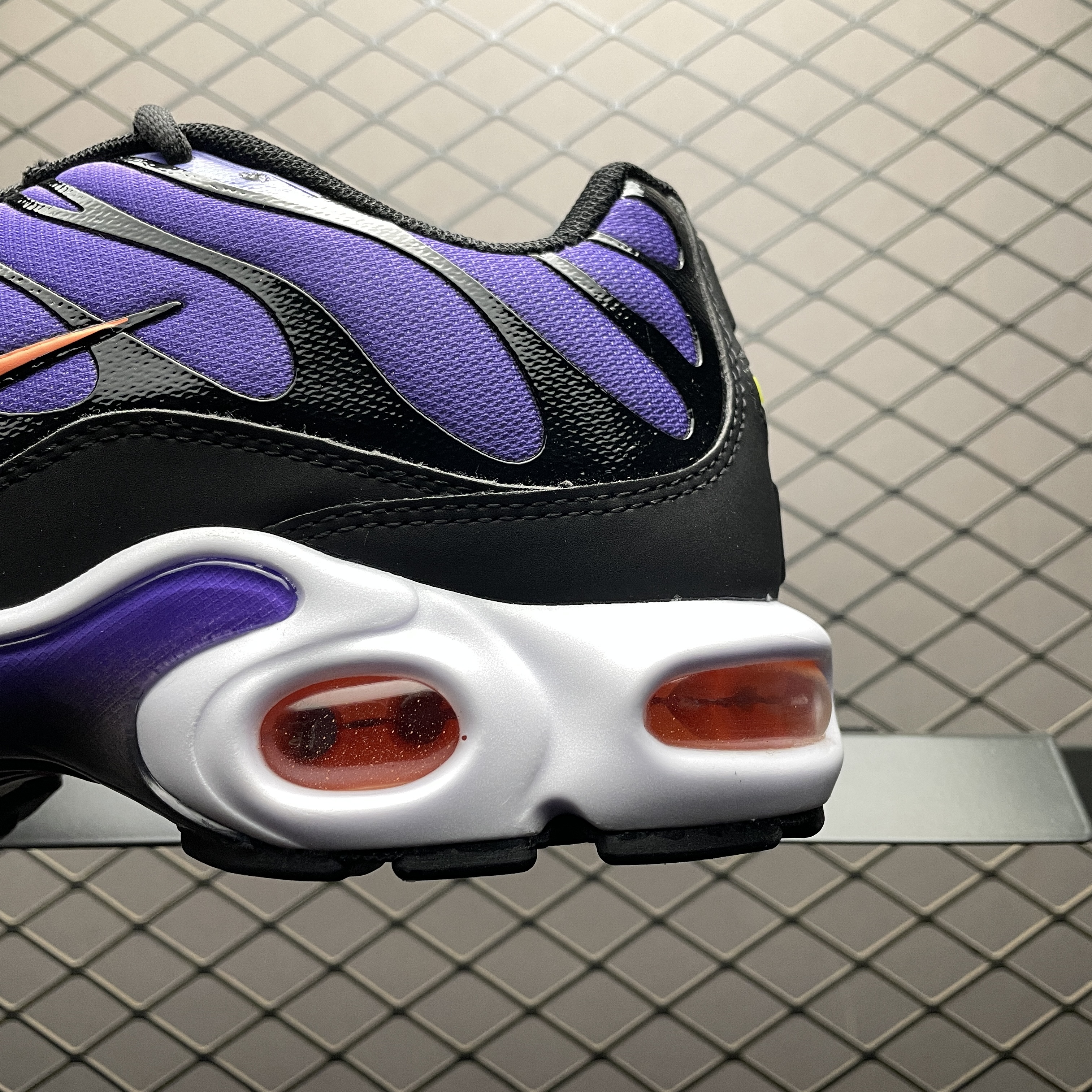 Nike Air Max Plus OG "Voltage Purple" (DX0755-500)