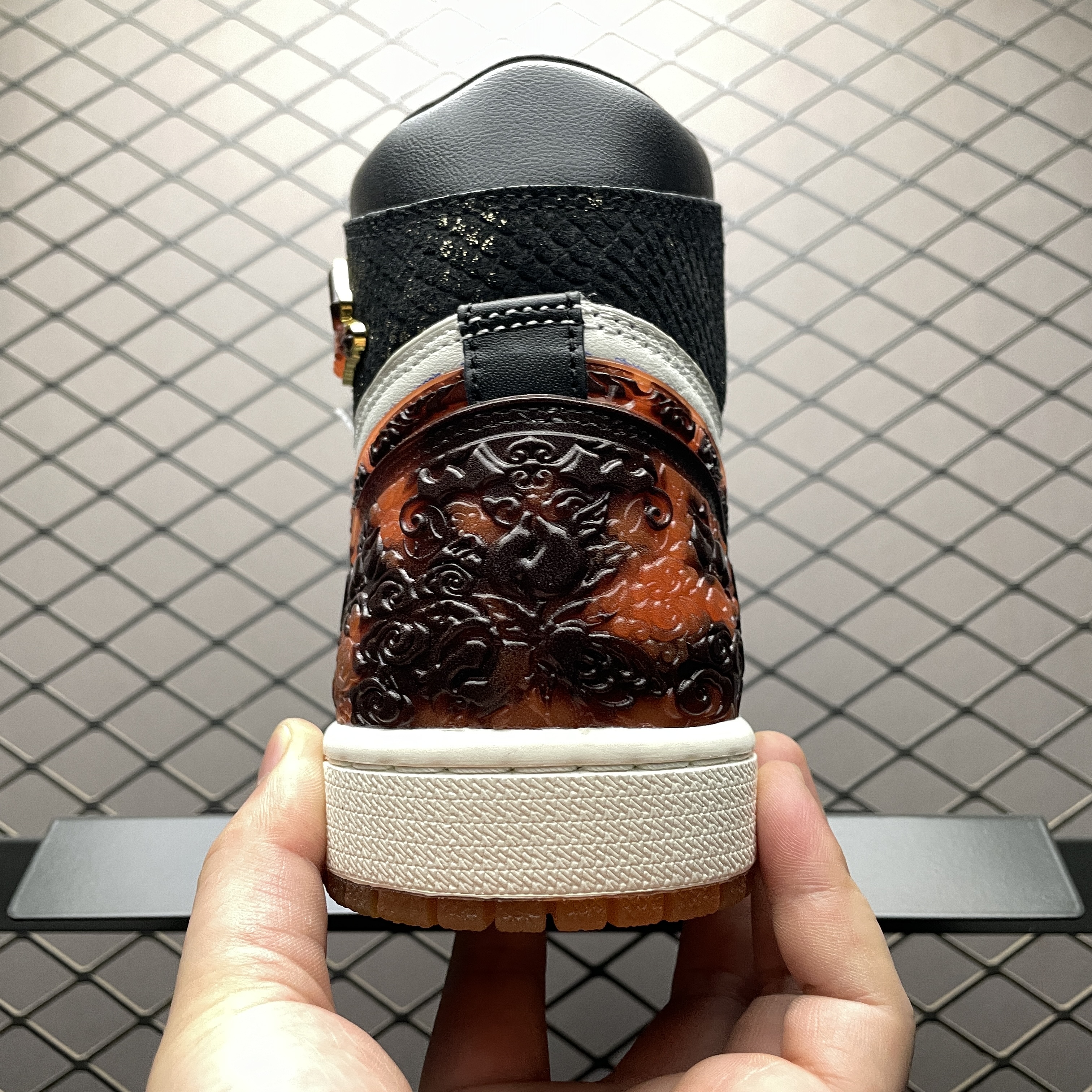 Nike Air Jordan 1 High OG “XuanWu” (Serial Numbered/3399 pairs)（IB3165-091）
