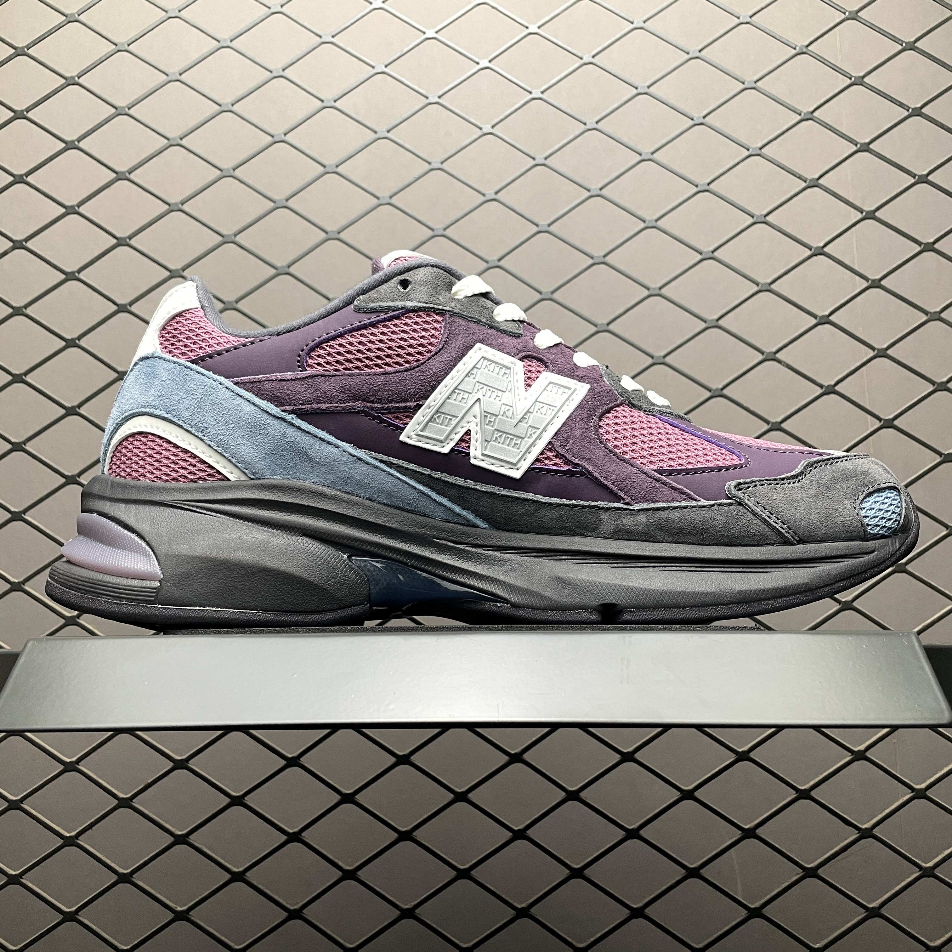 KITH x New Balance sneakers (M2010ANB)