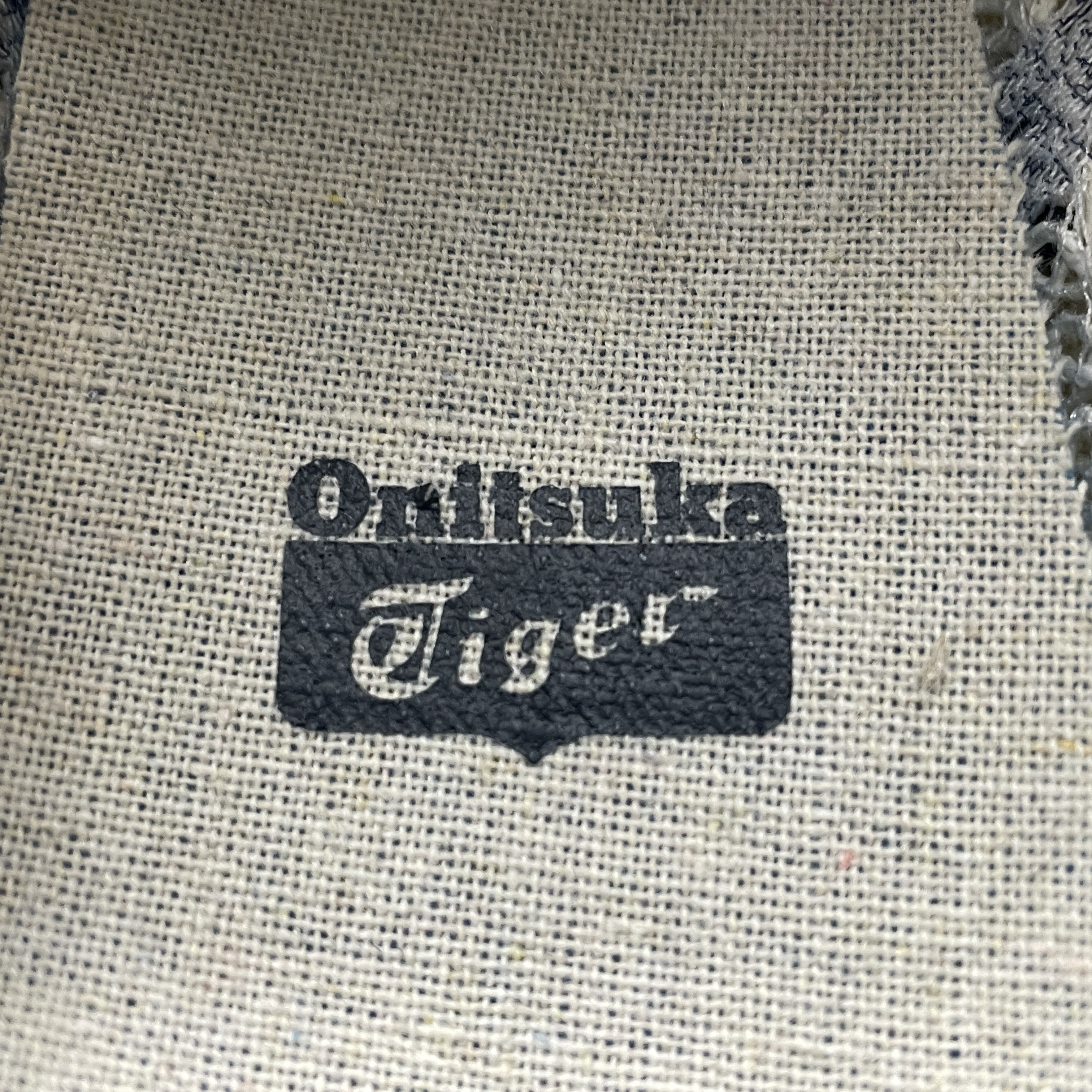 Onitsuka Tiger Mexico 66 Sabot "Birch/Peacoat"（1183C123-200）