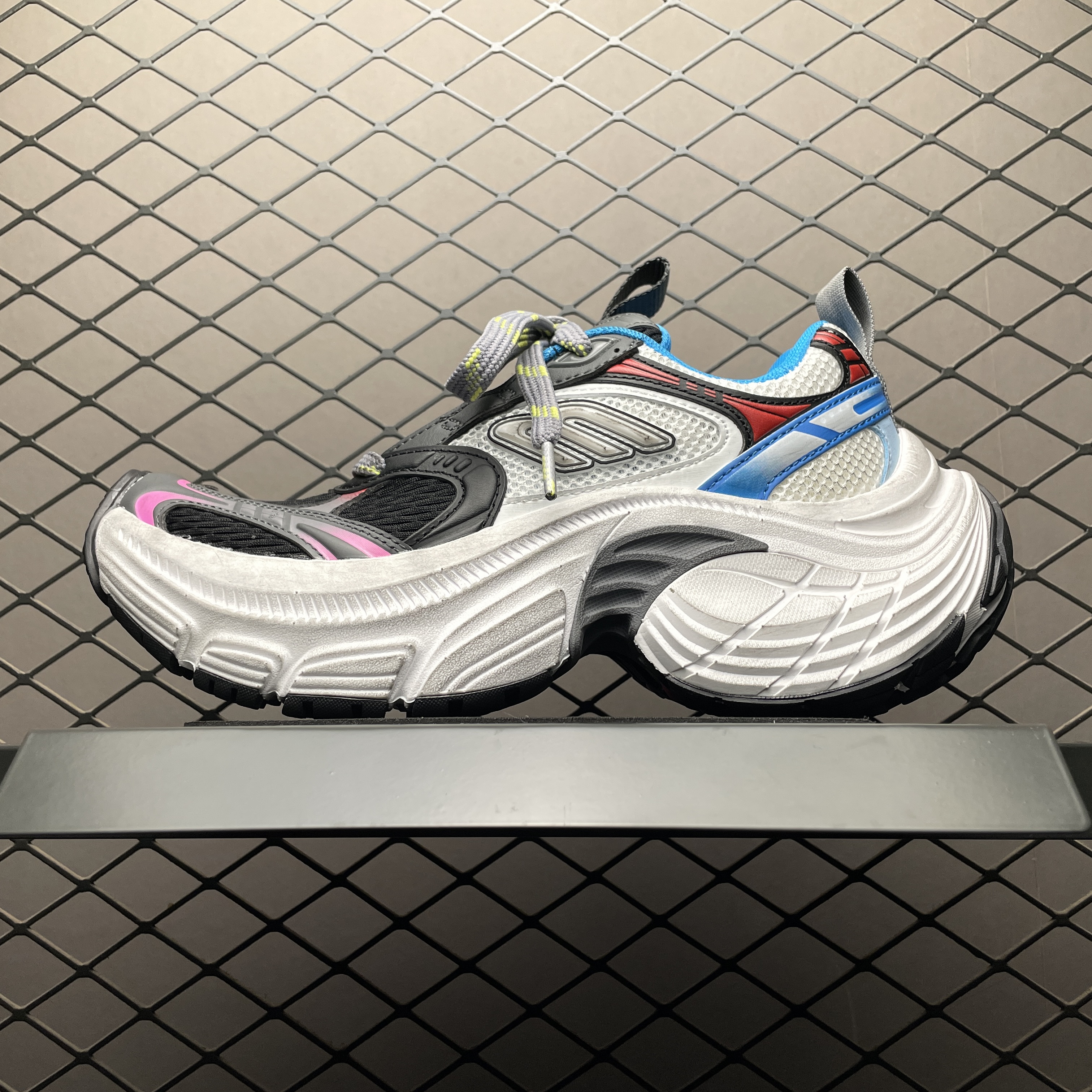 BALENCIAGA 10XL Sneaker （815859W2MV71980（815853W2MV71980））