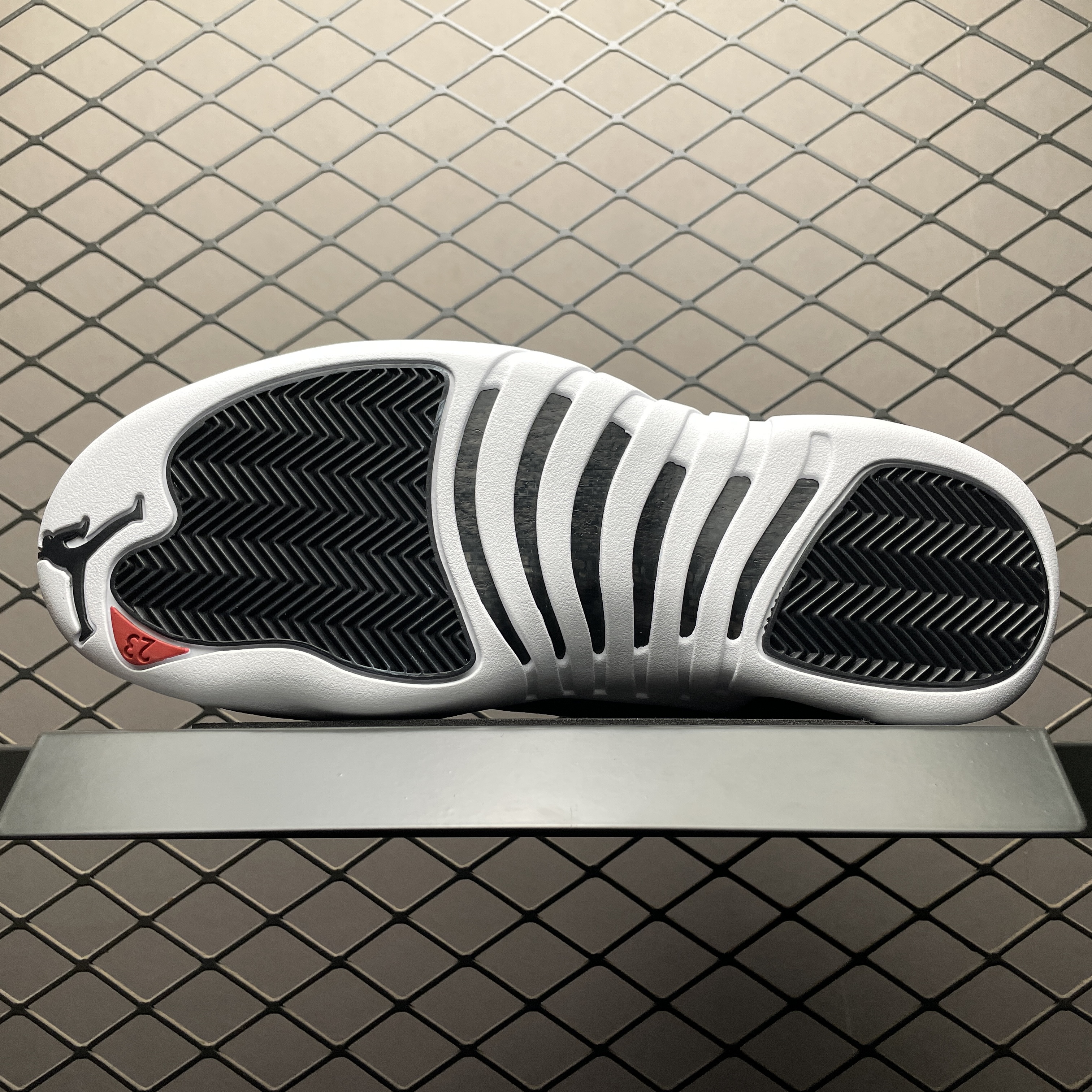 Nike Air Jordan 12 "Playoffs" (CT8013-006)