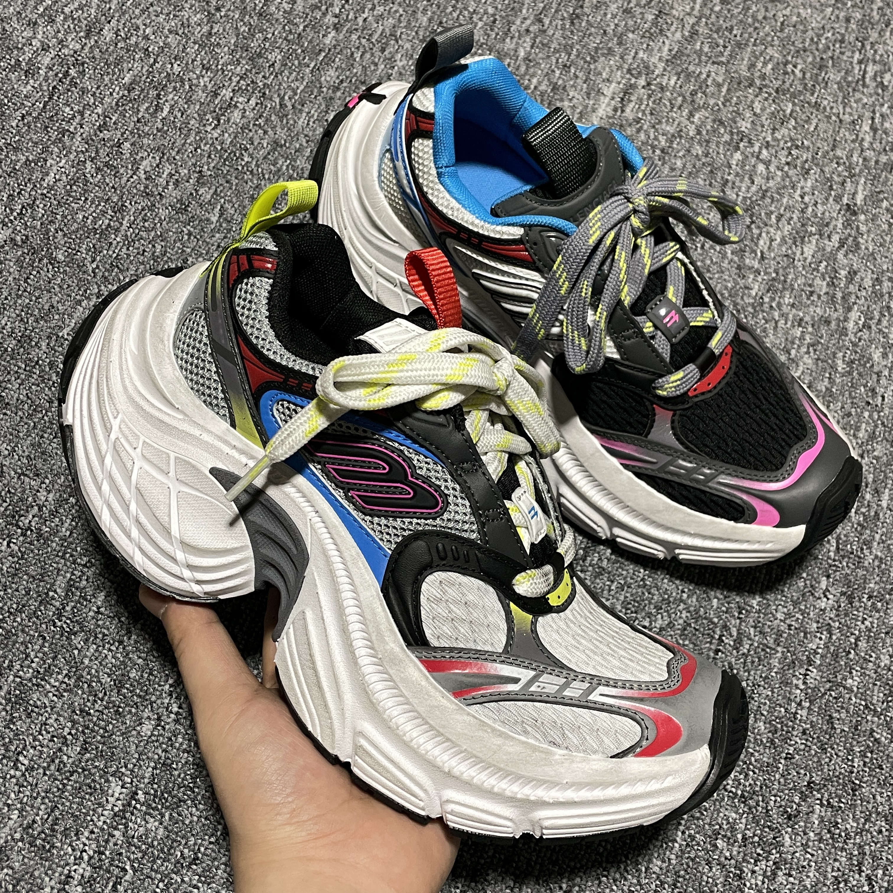 BALENCIAGA 10XL Sneaker （815859W2MV71980（815853W2MV71980））