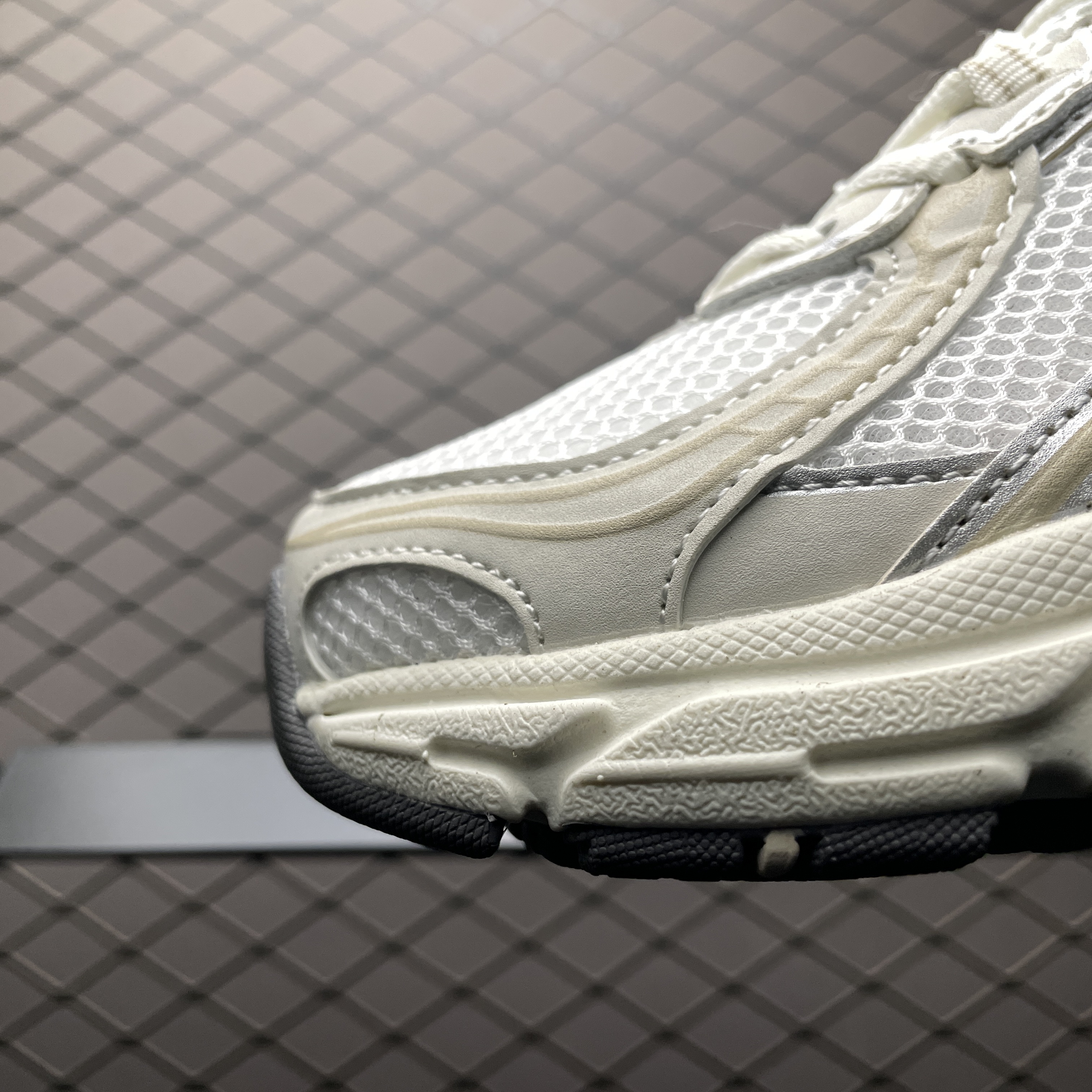 New Balance740 sneakers (U740PR2）