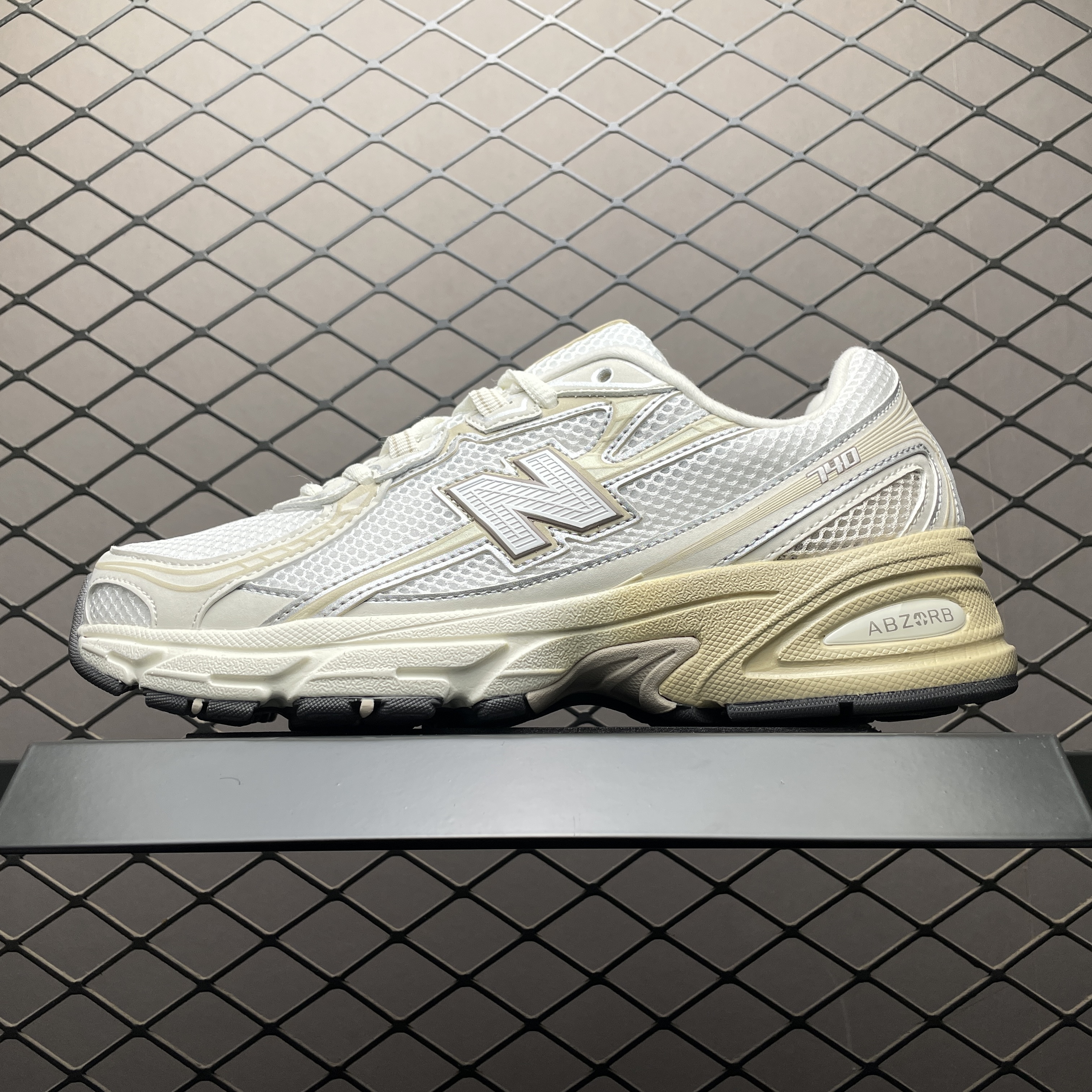 New Balance740 sneakers (U740PR2）