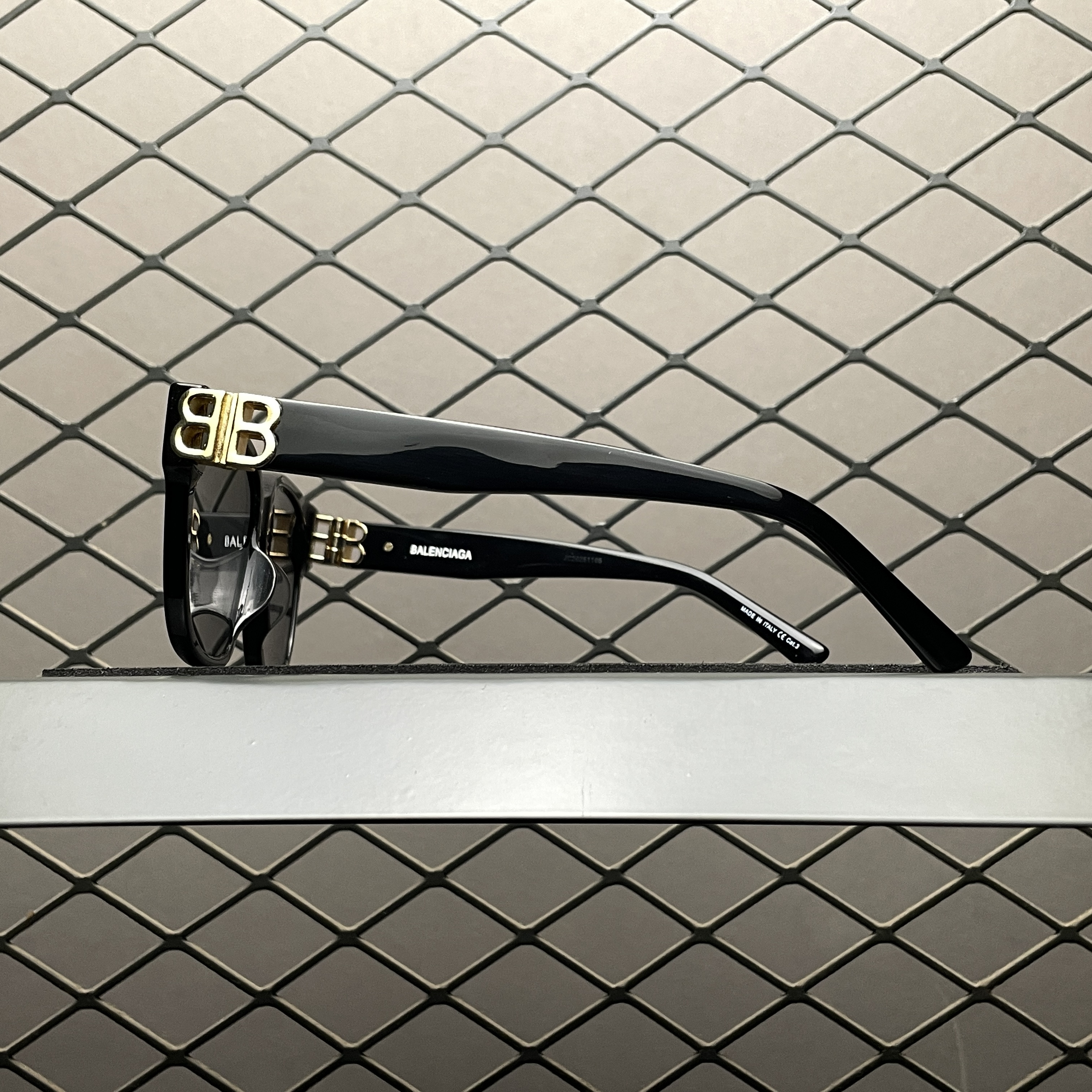 Balenciaga Sunglasses（BB0095S-001）