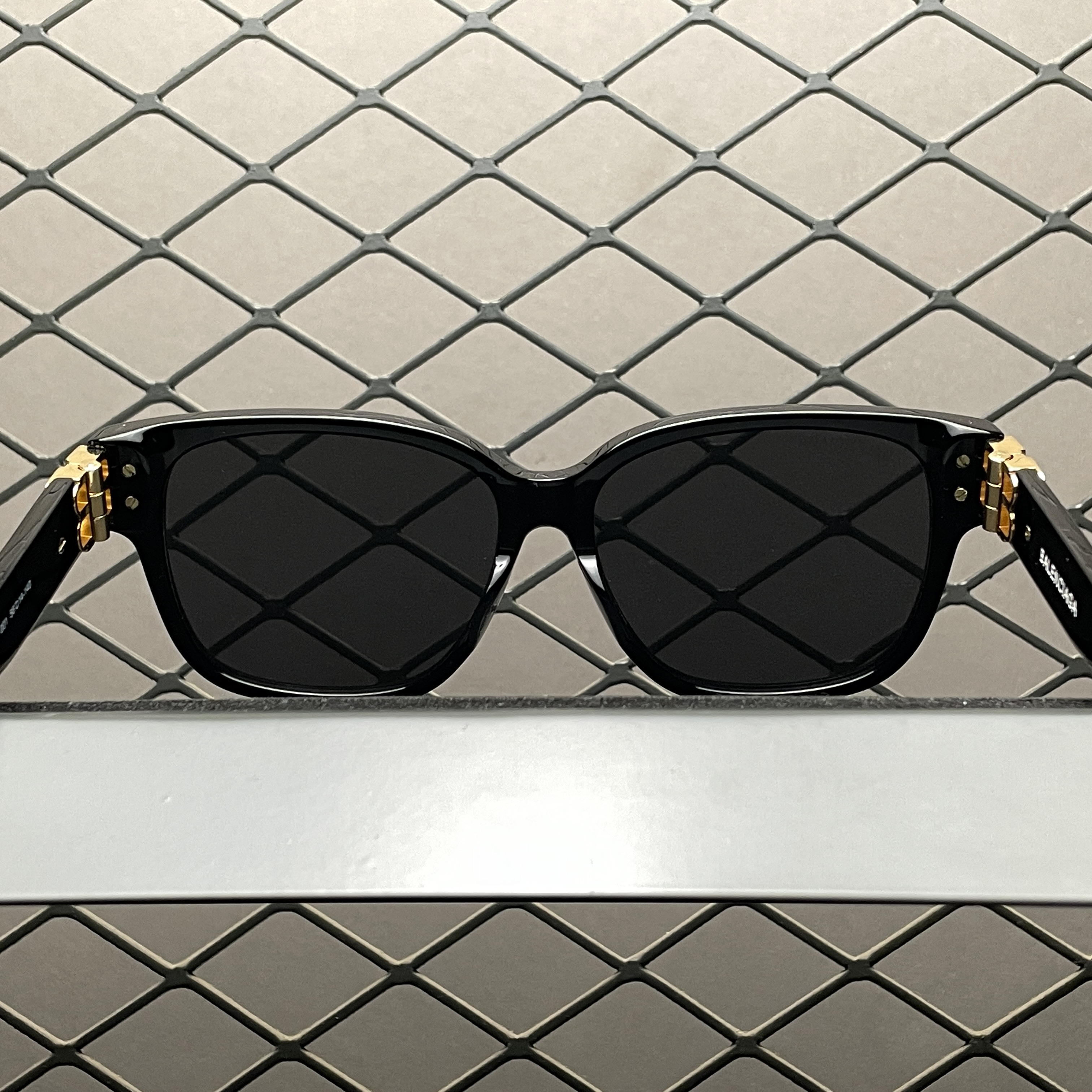 Balenciaga Sunglasses（BB0095S-001）