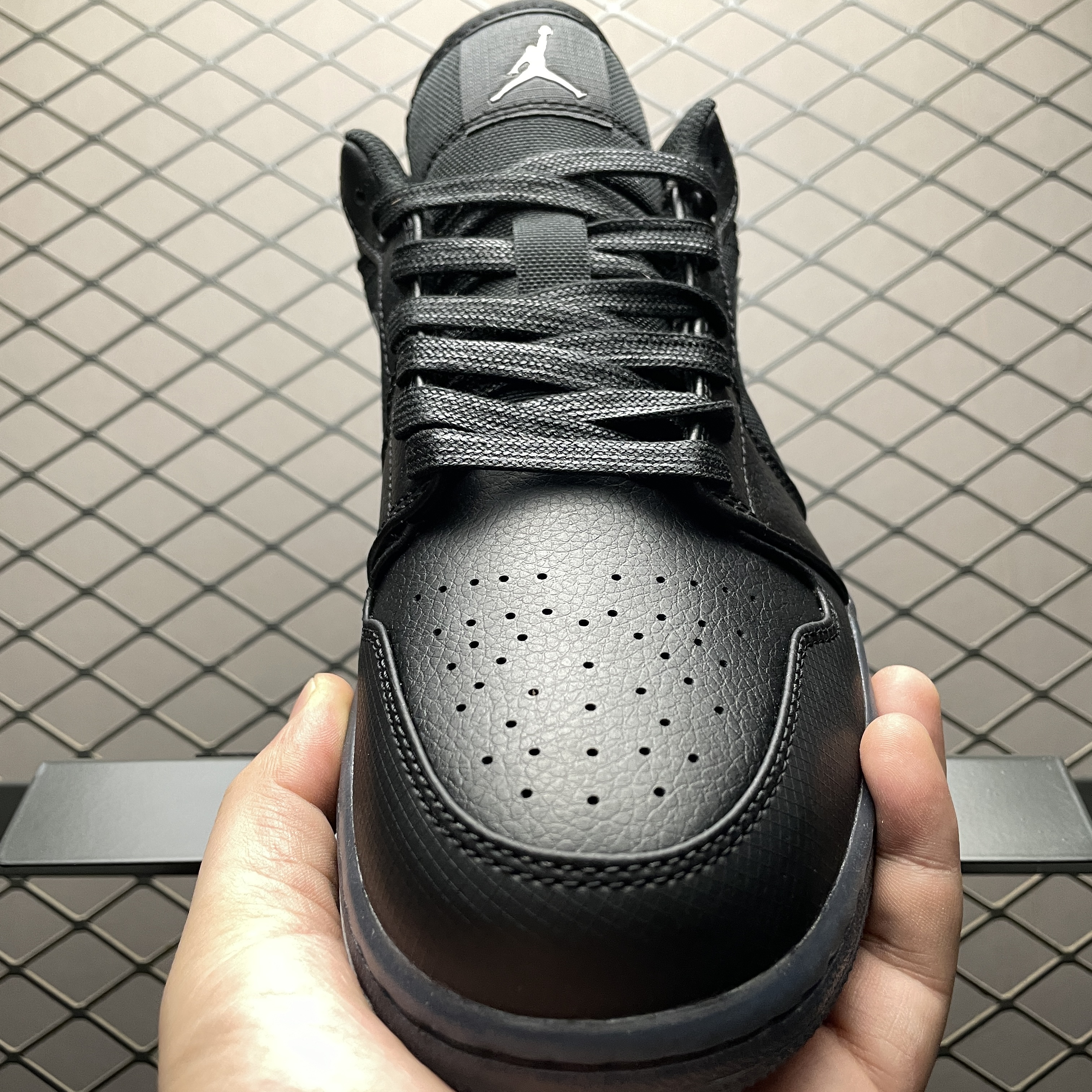 Nike Air Jordan 1 Low "Dark Gum Soles"（HV5968-001）