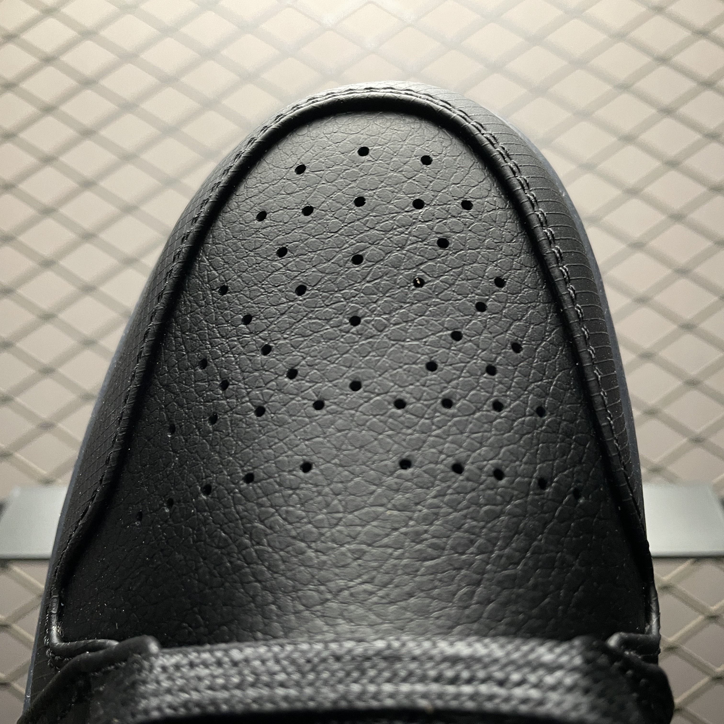 Nike Air Jordan 1 Low "Dark Gum Soles"（HV5968-001）