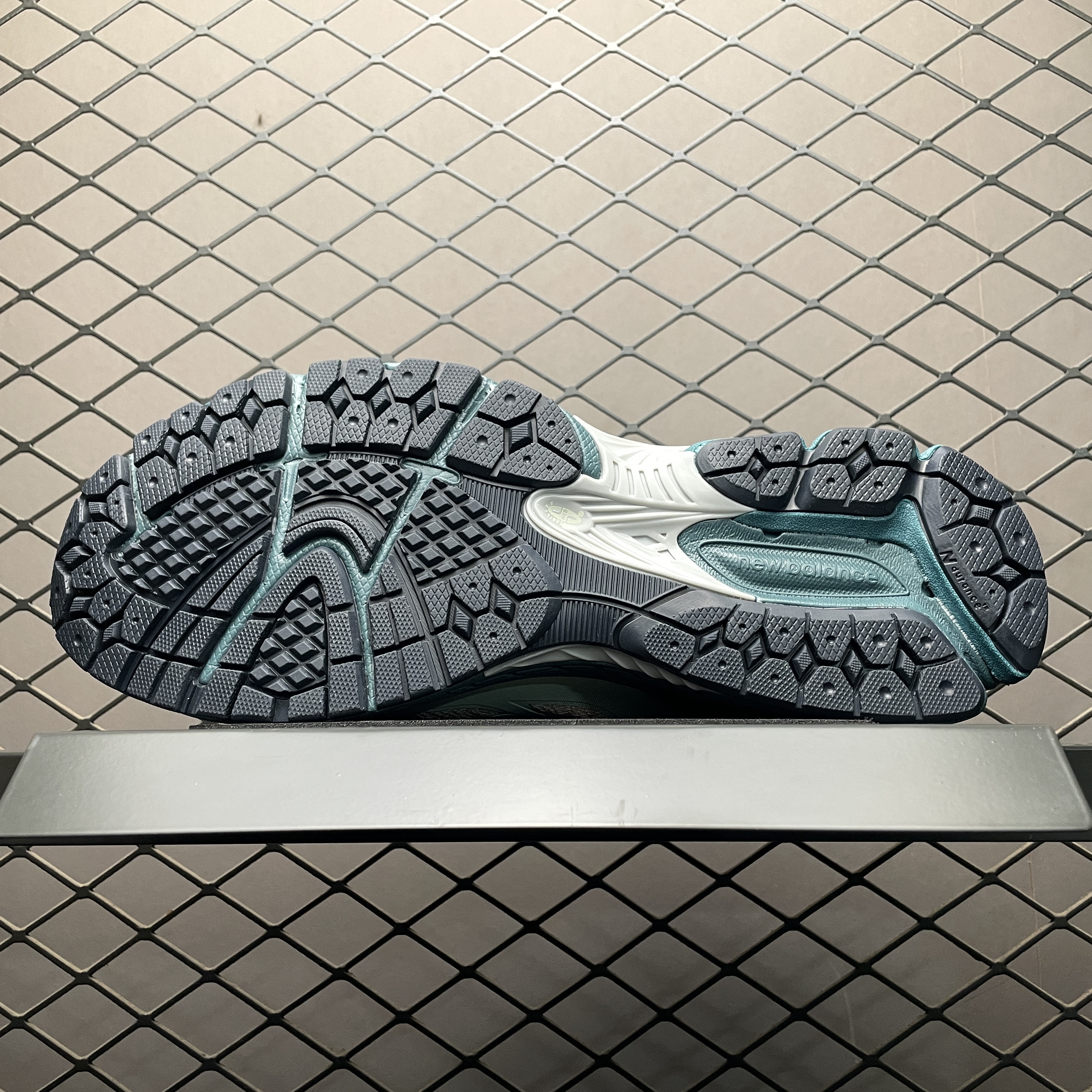 New Balance 1906W "Green/Orange" (U1906WFB）