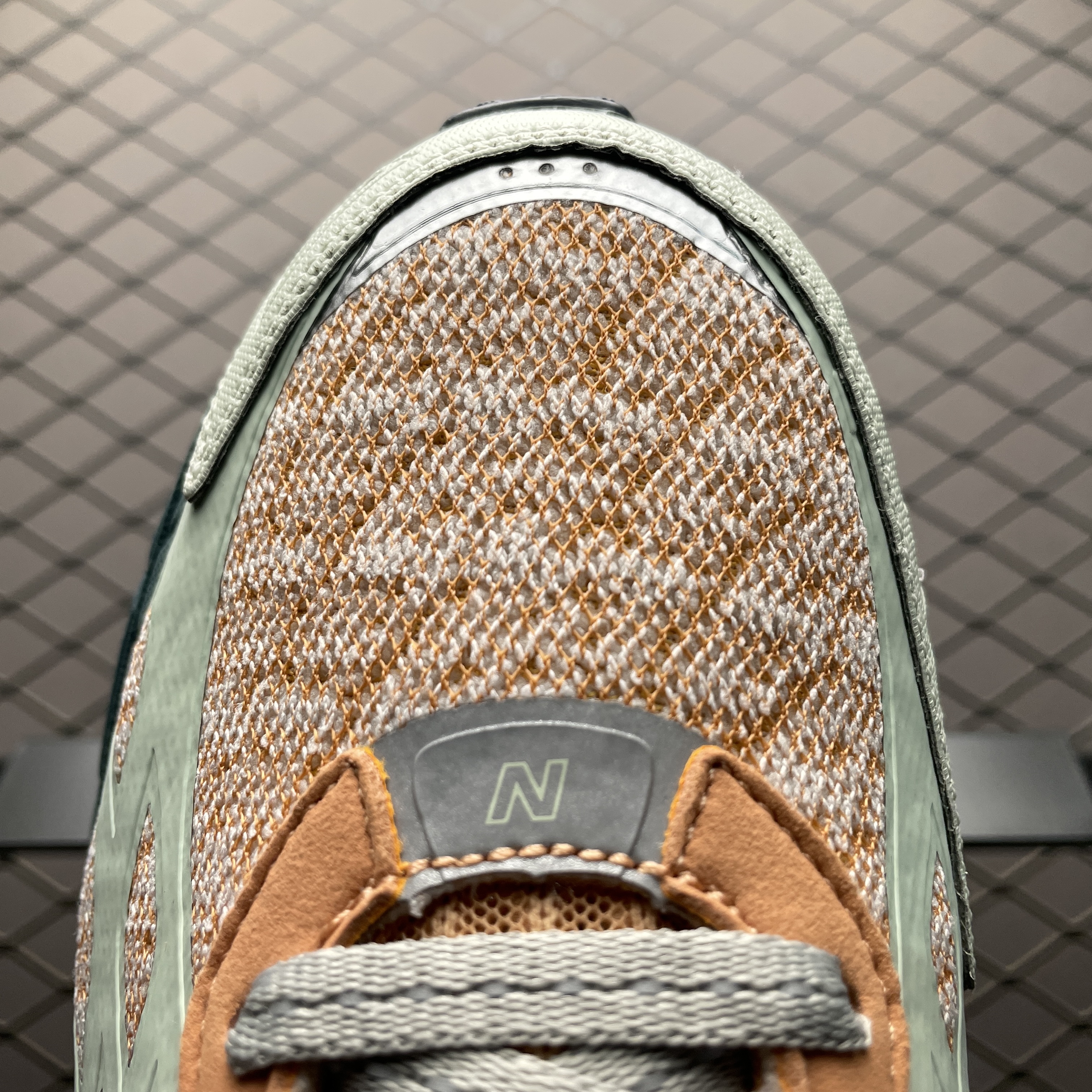 New Balance 1906W "Green/Orange" (U1906WFB）