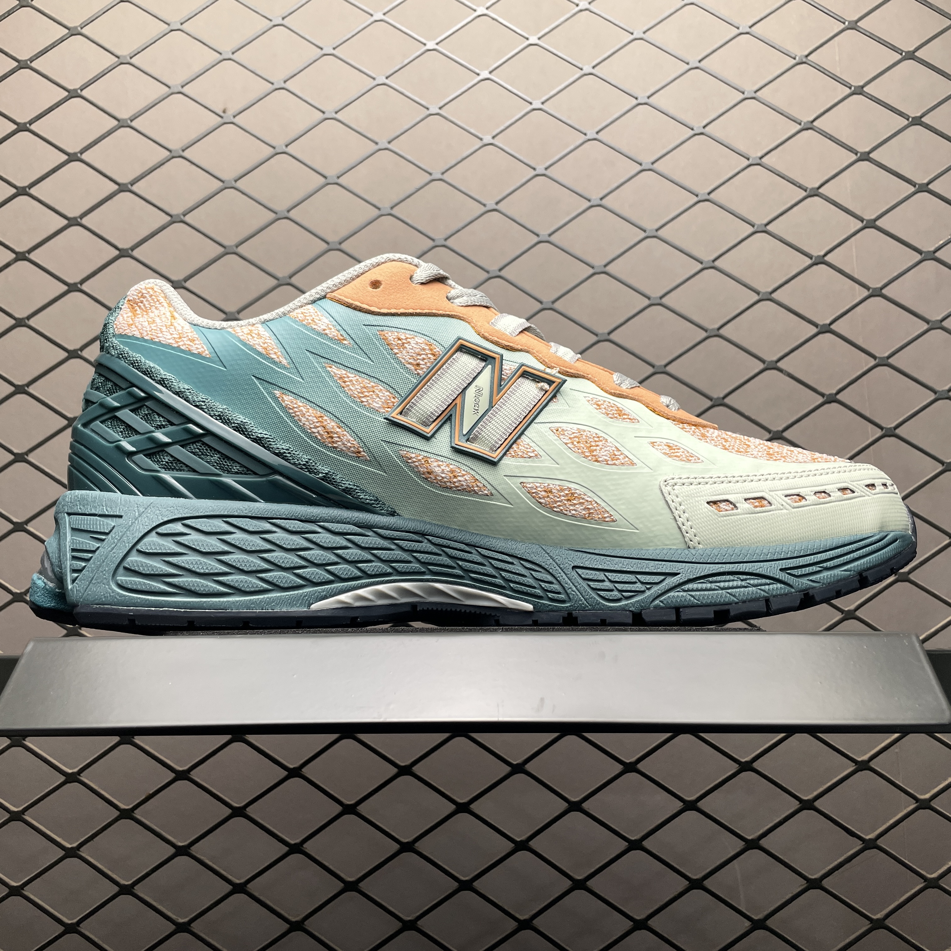 New Balance 1906W "Green/Orange" (U1906WFB）