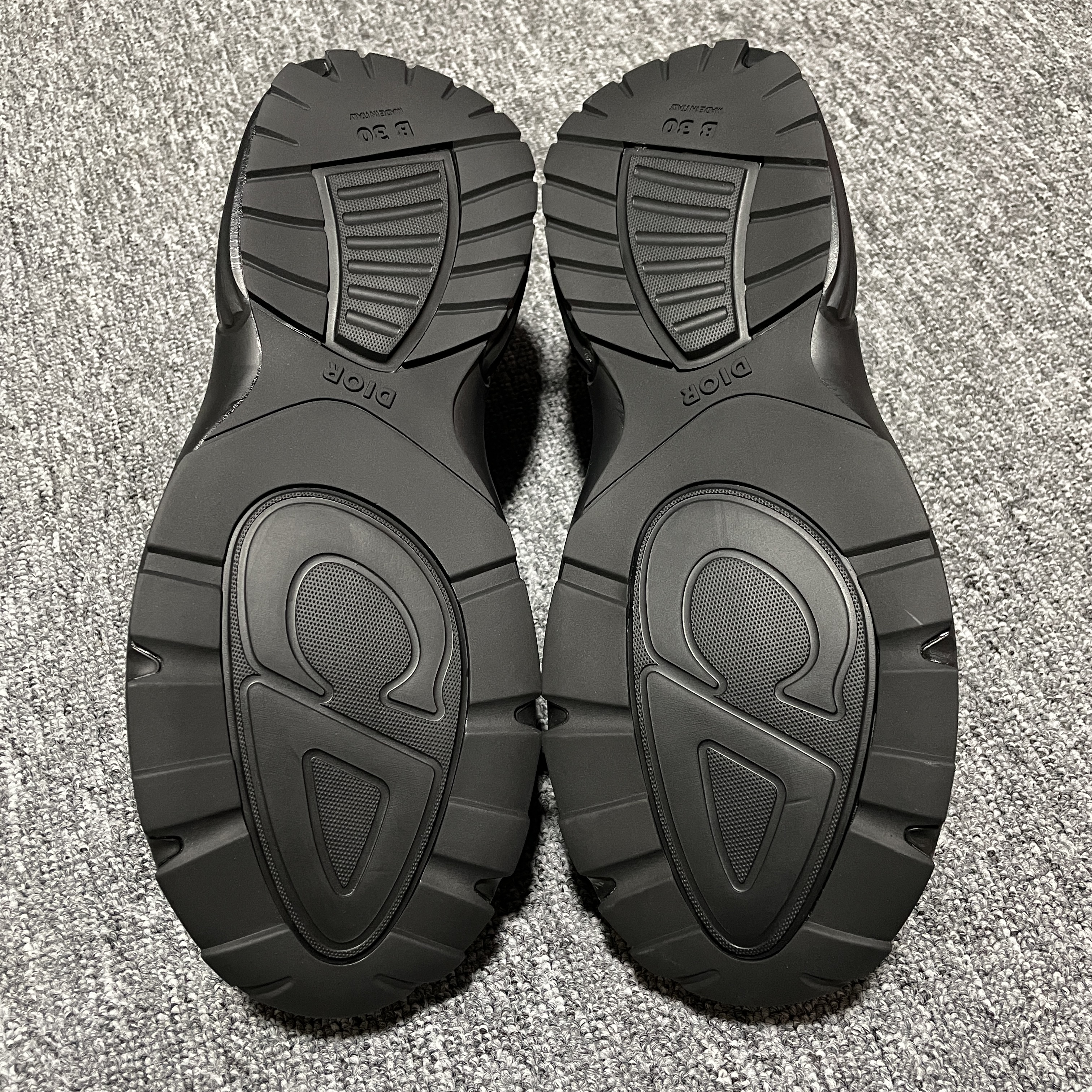 DIOR sneakers B30（3SN322ZEJ_H900）