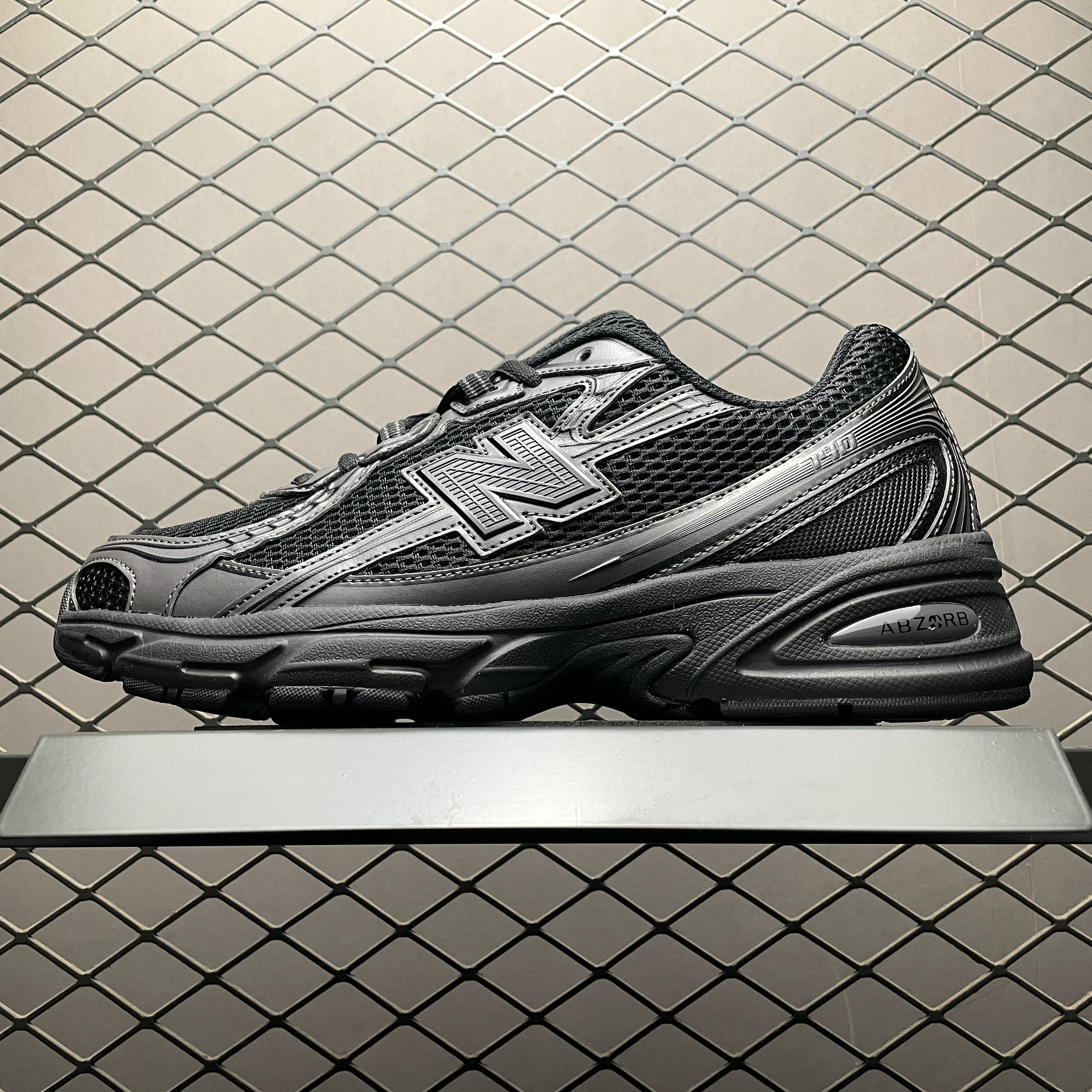 New Balance 740 "Black/Black"(U740BO2)