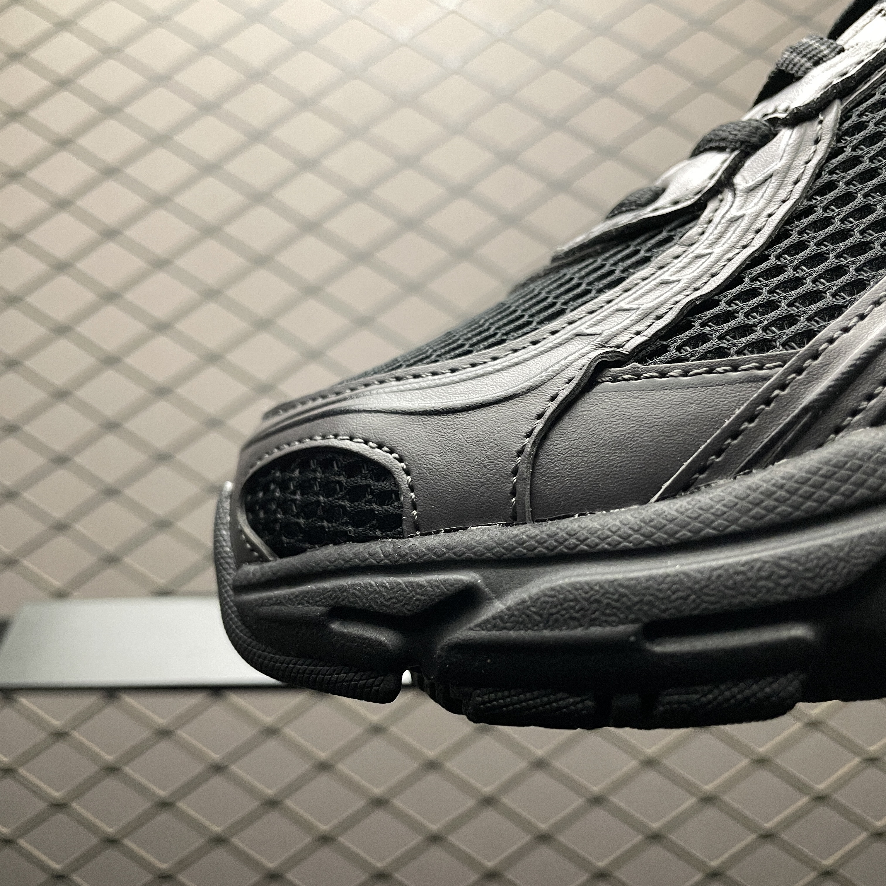 New Balance 740 "Black/Black"(U740BO2)