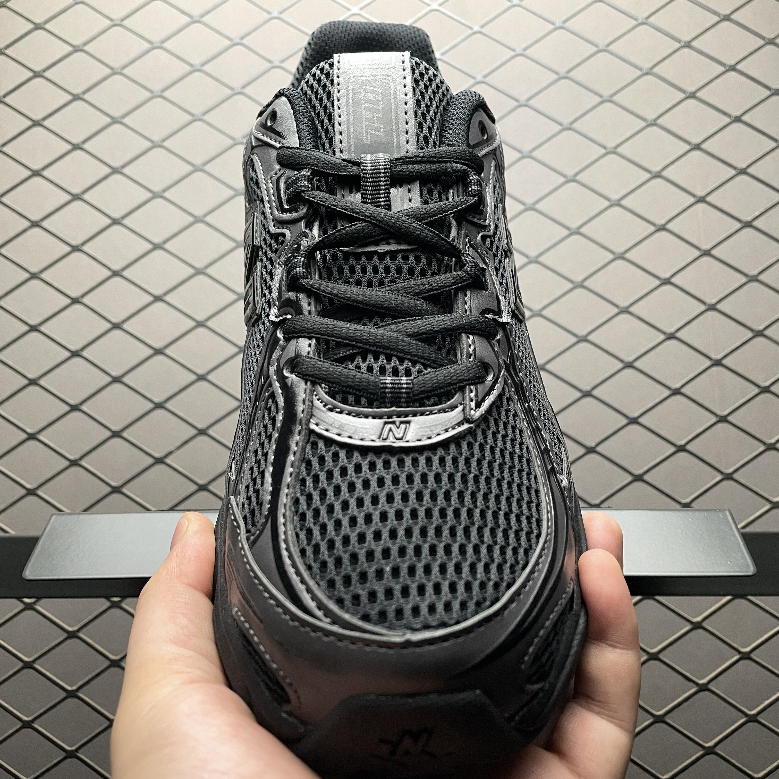 New Balance 740 "Black/Black"(U740BO2)