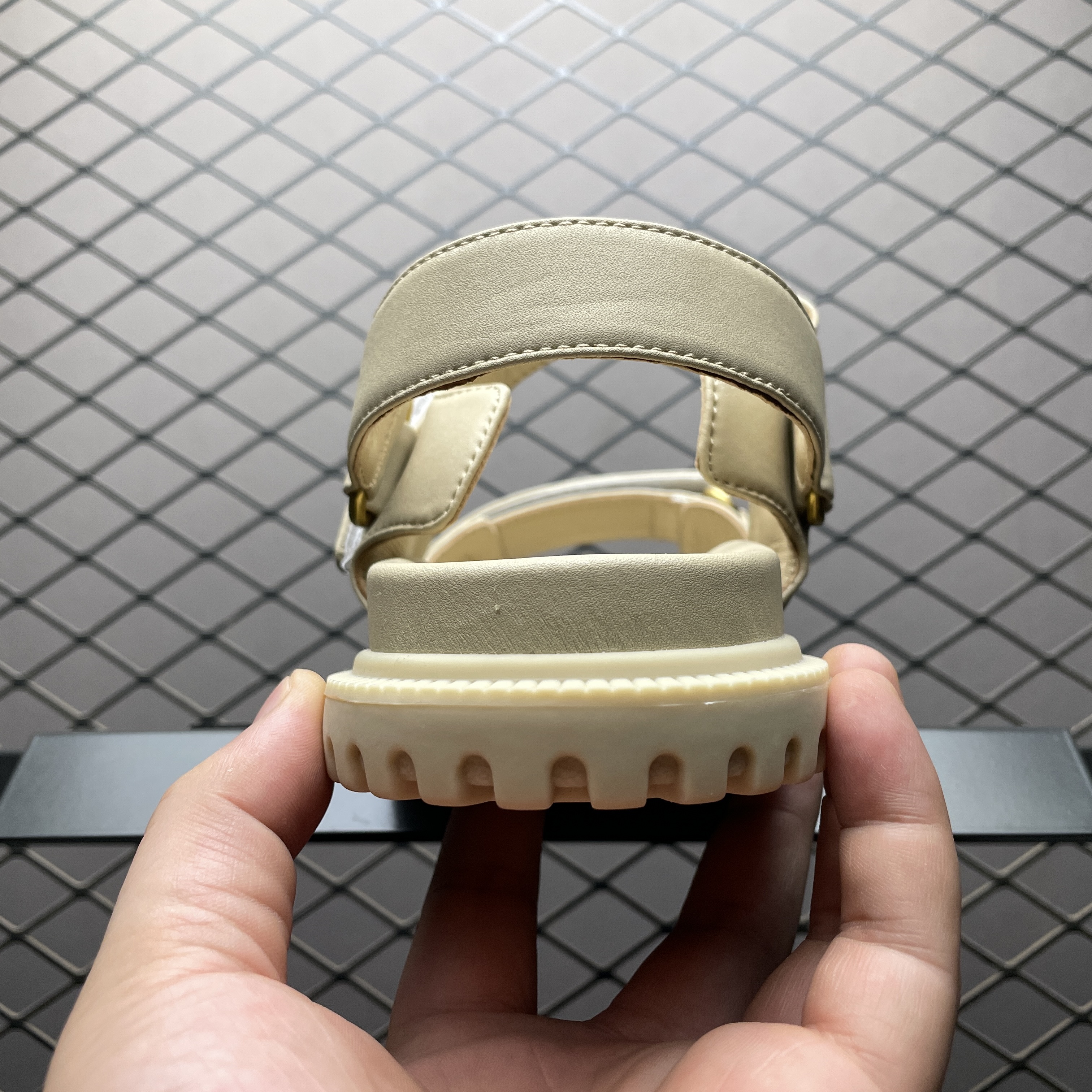 Dior Dioract 'Beige Leather Sandal'(KCQ547LAB_S16T)