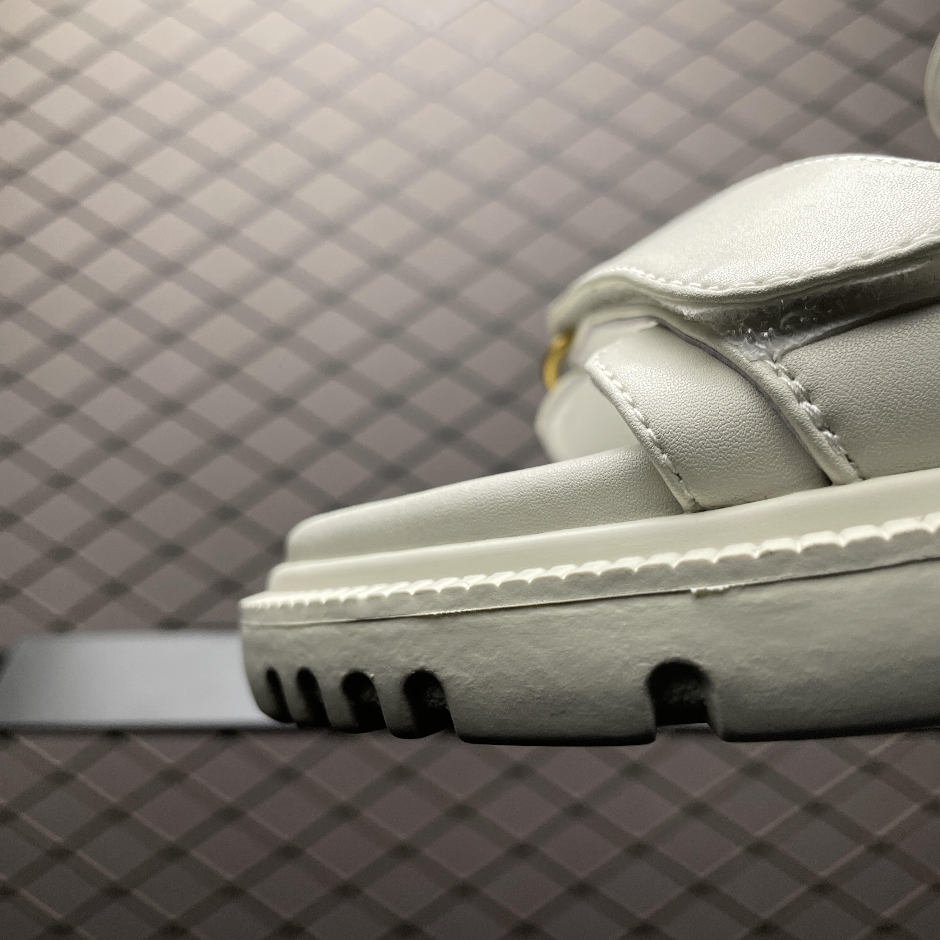 Dior Dioract Sandal (KCQ547LAB_S03W)