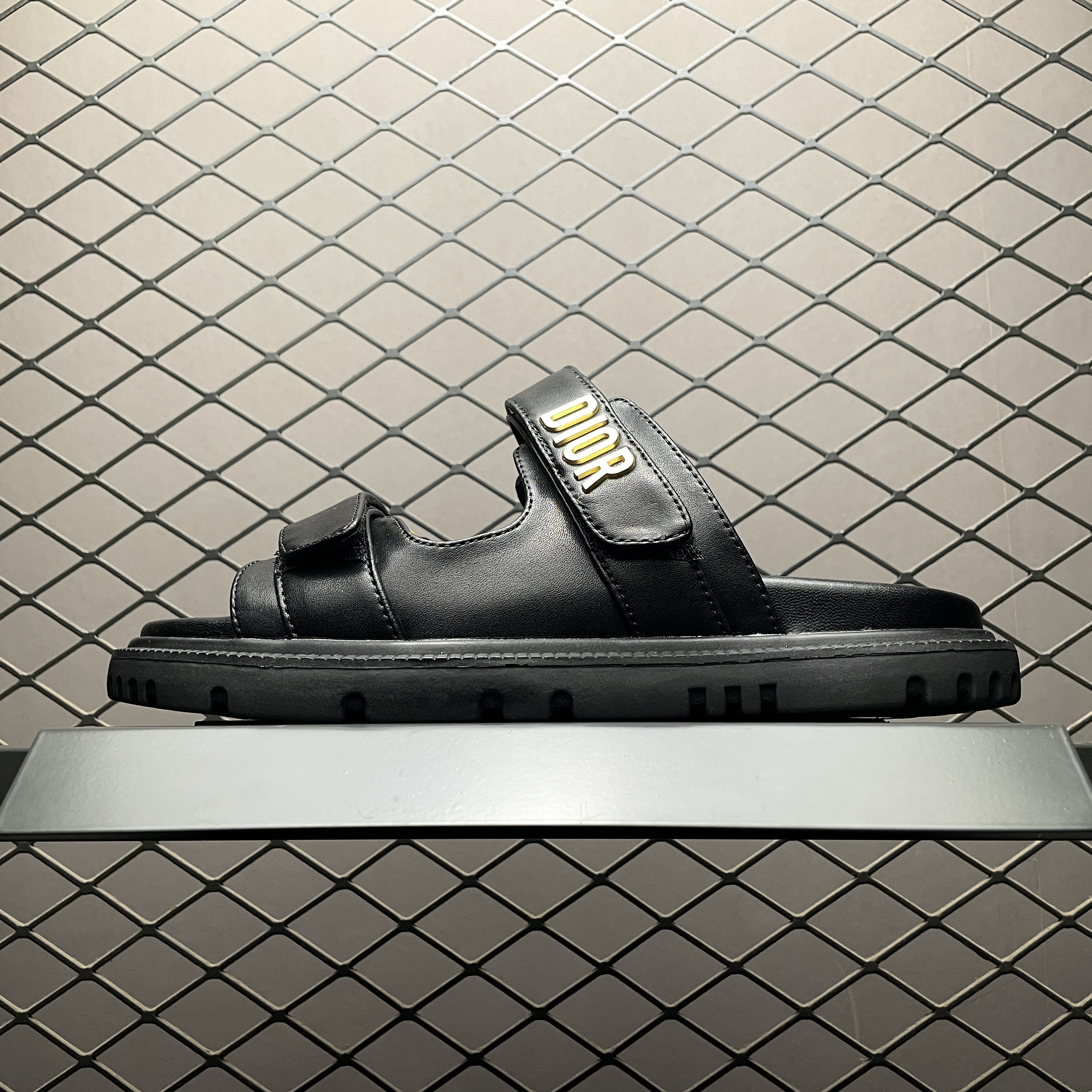 Dior Dioract Sandal (KCQ718LAB_S900)