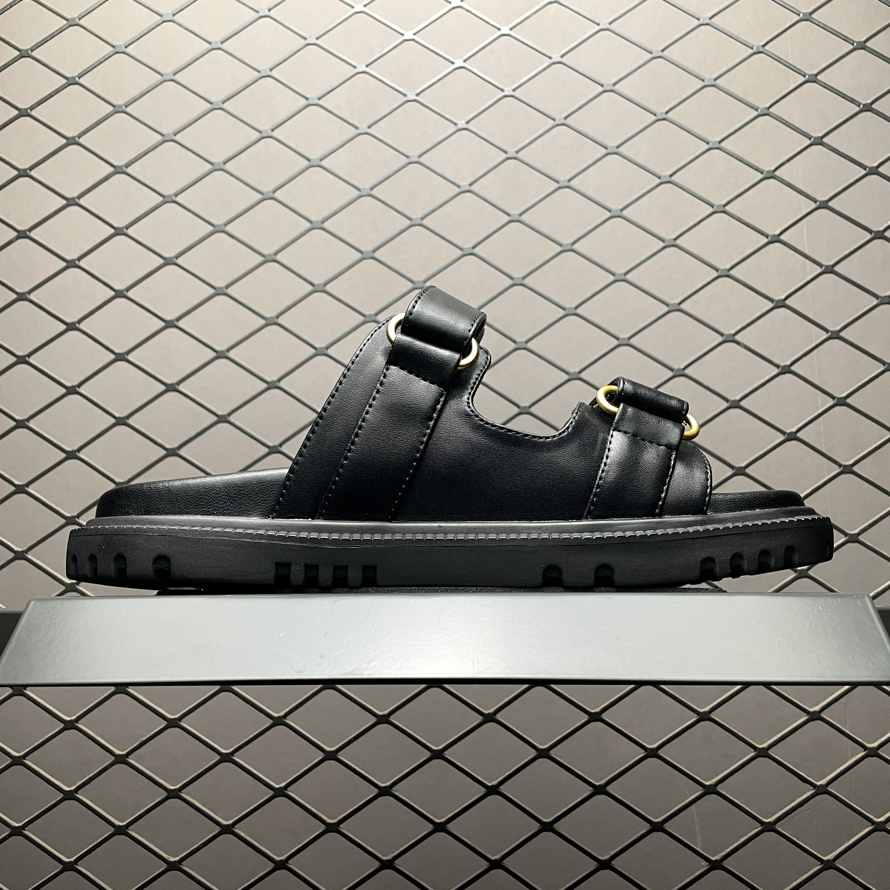 Dior Dioract Sandal (KCQ718LAB_S900)