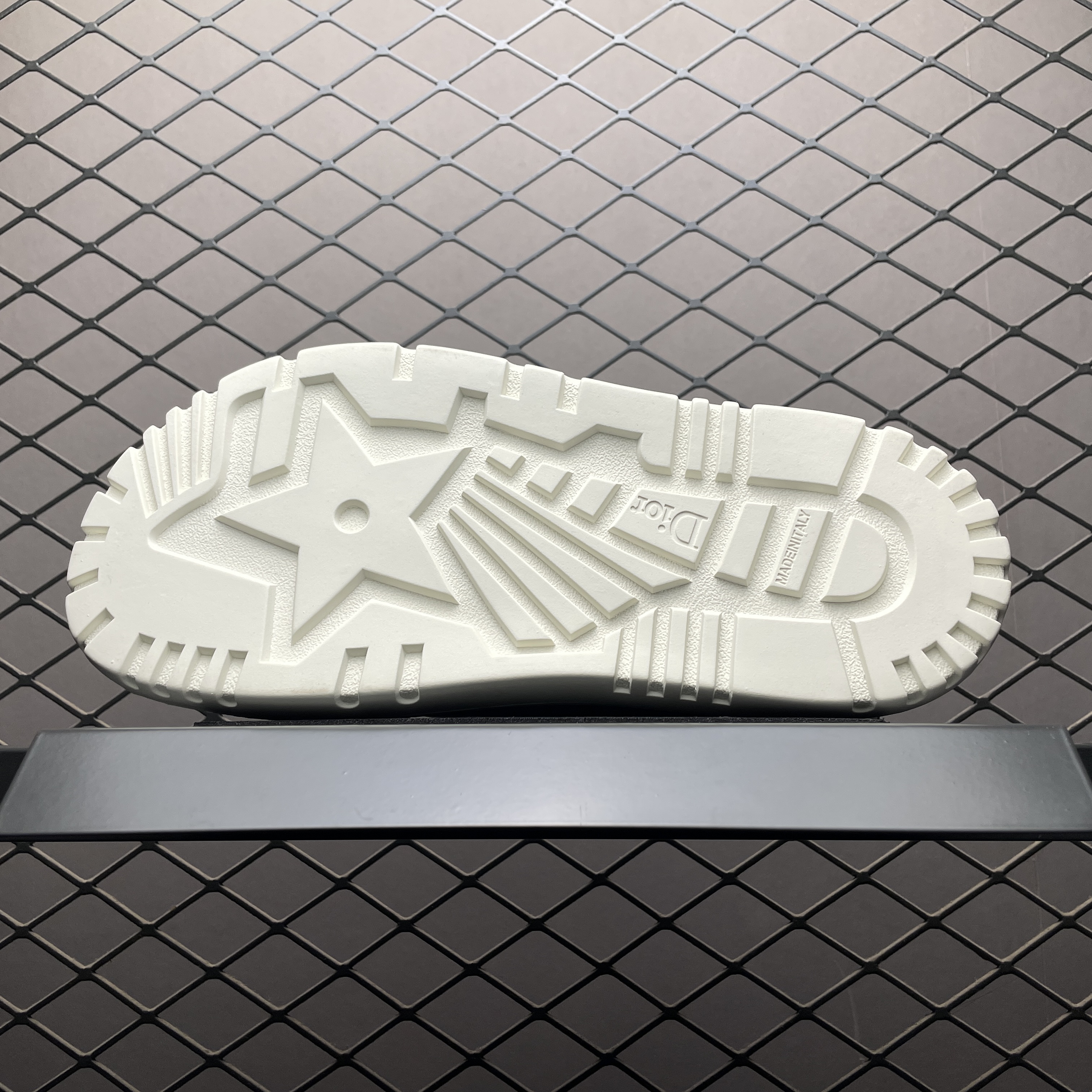 Dior Dioract Sandal (KCQ718LAB_S03W)