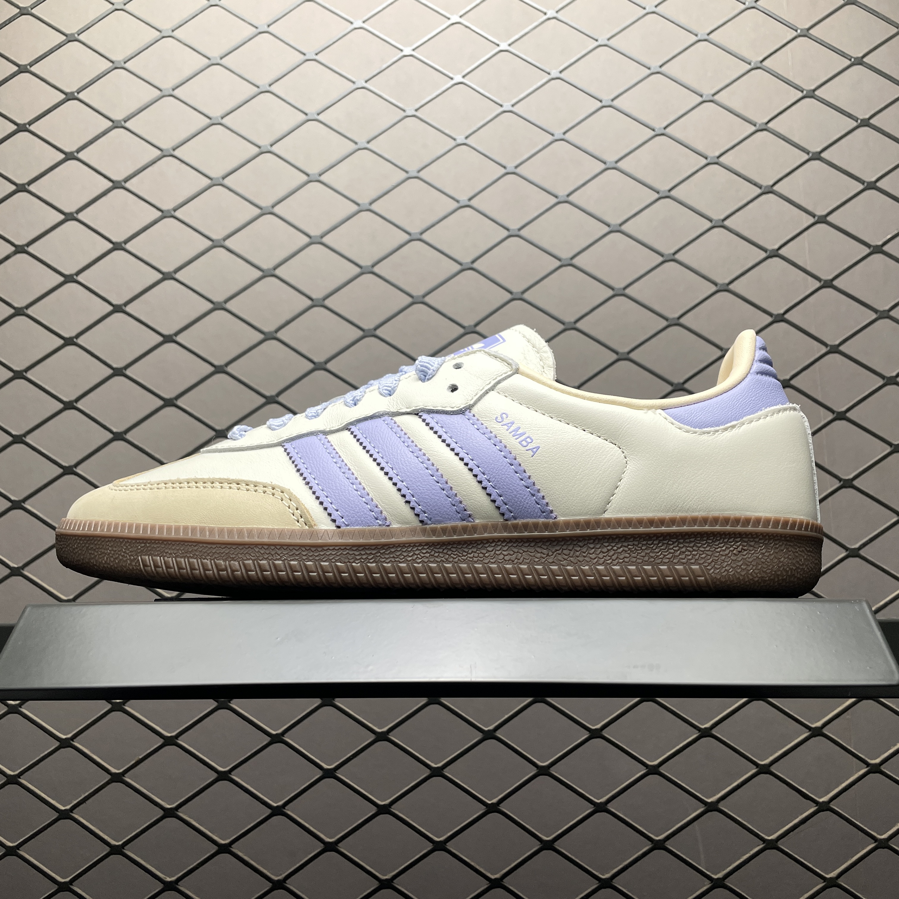 adidas Originals Women's Samba OG "Cream White/Violet Tone/Sand Strata"（JI2678）