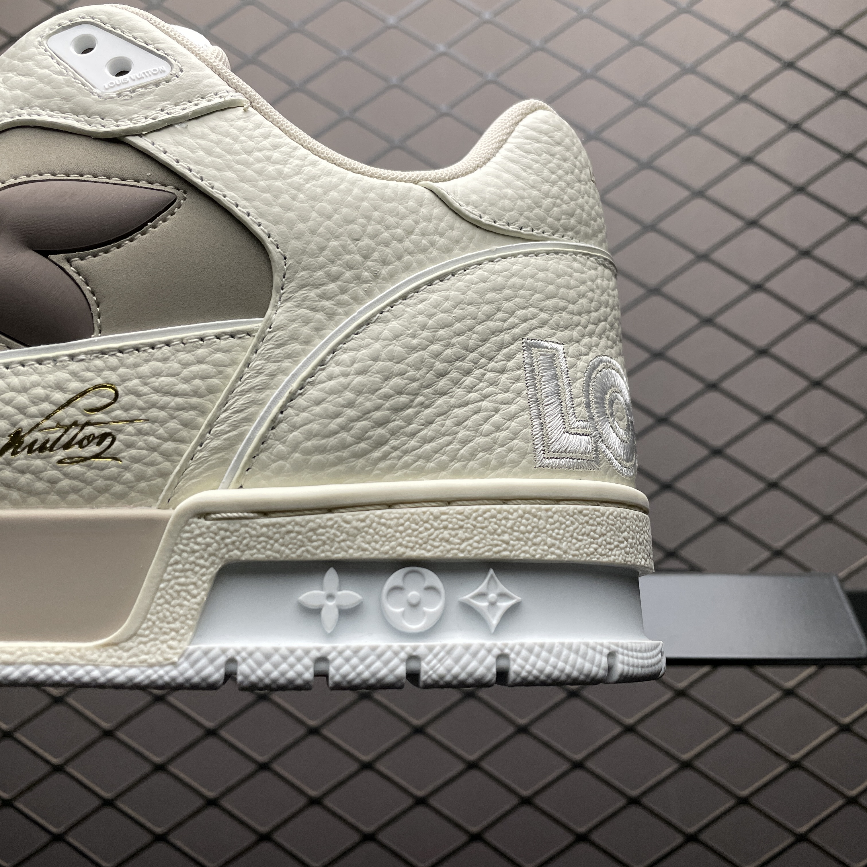 Louis Vuitton Trainer Line Sneakers (1ACW4C )