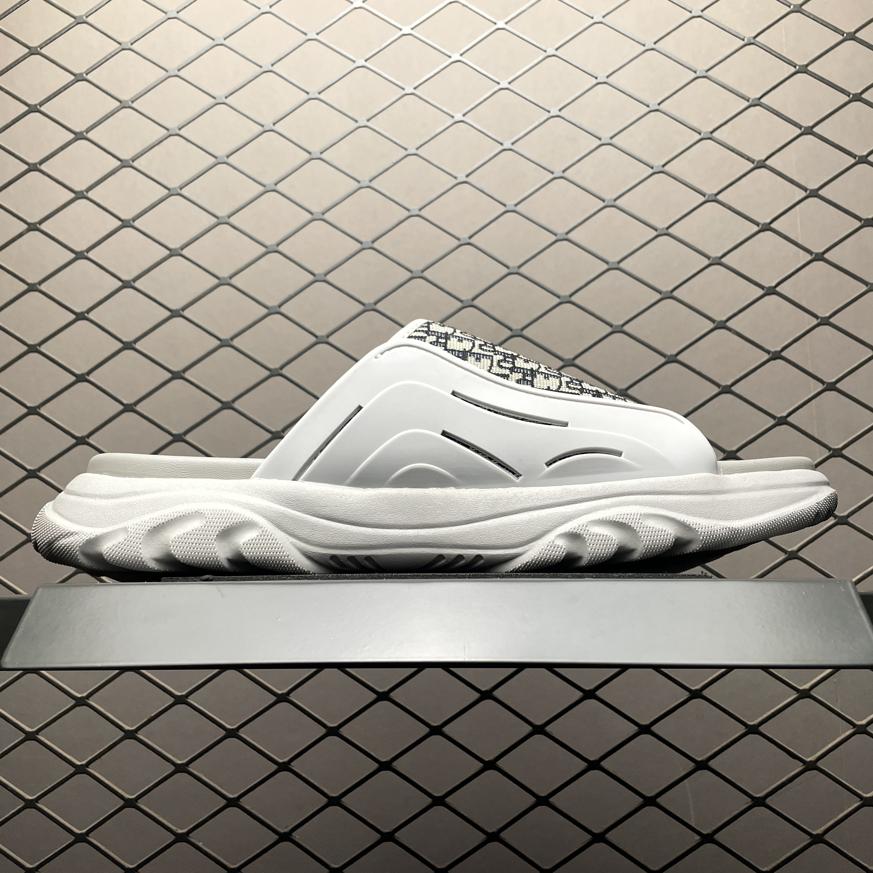 Dior H-Town Sandals (3SA132ZYF_H800)