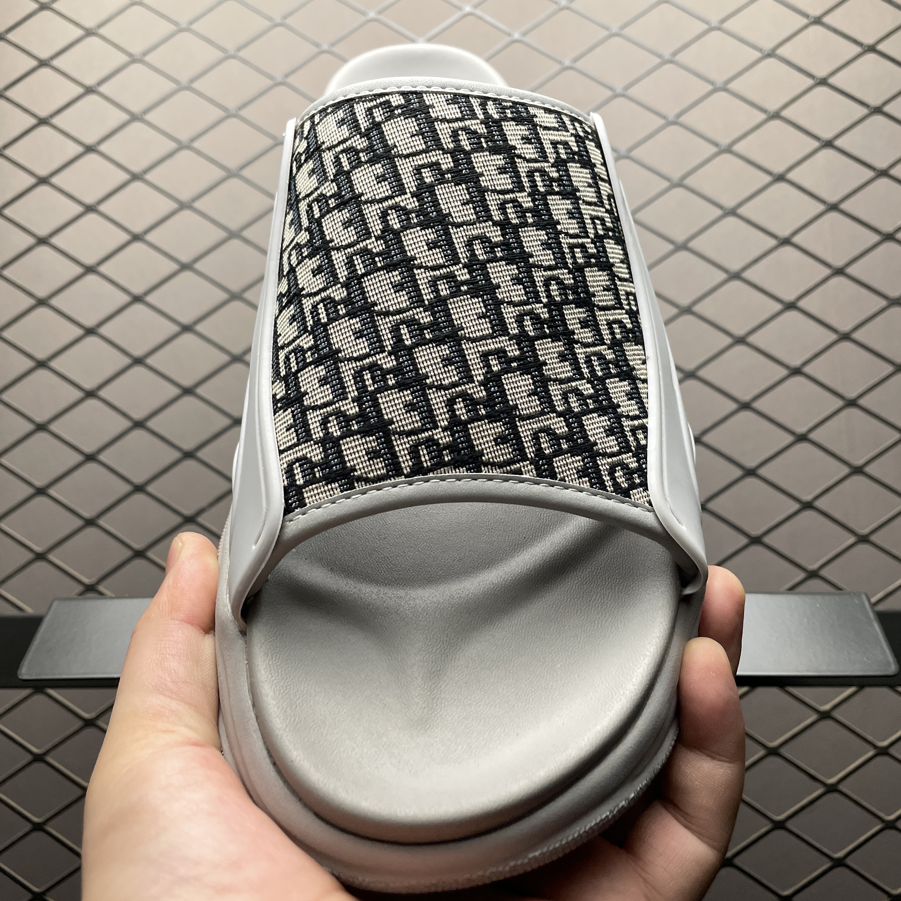 Dior H-Town Sandals (3SA132ZYF_H800)