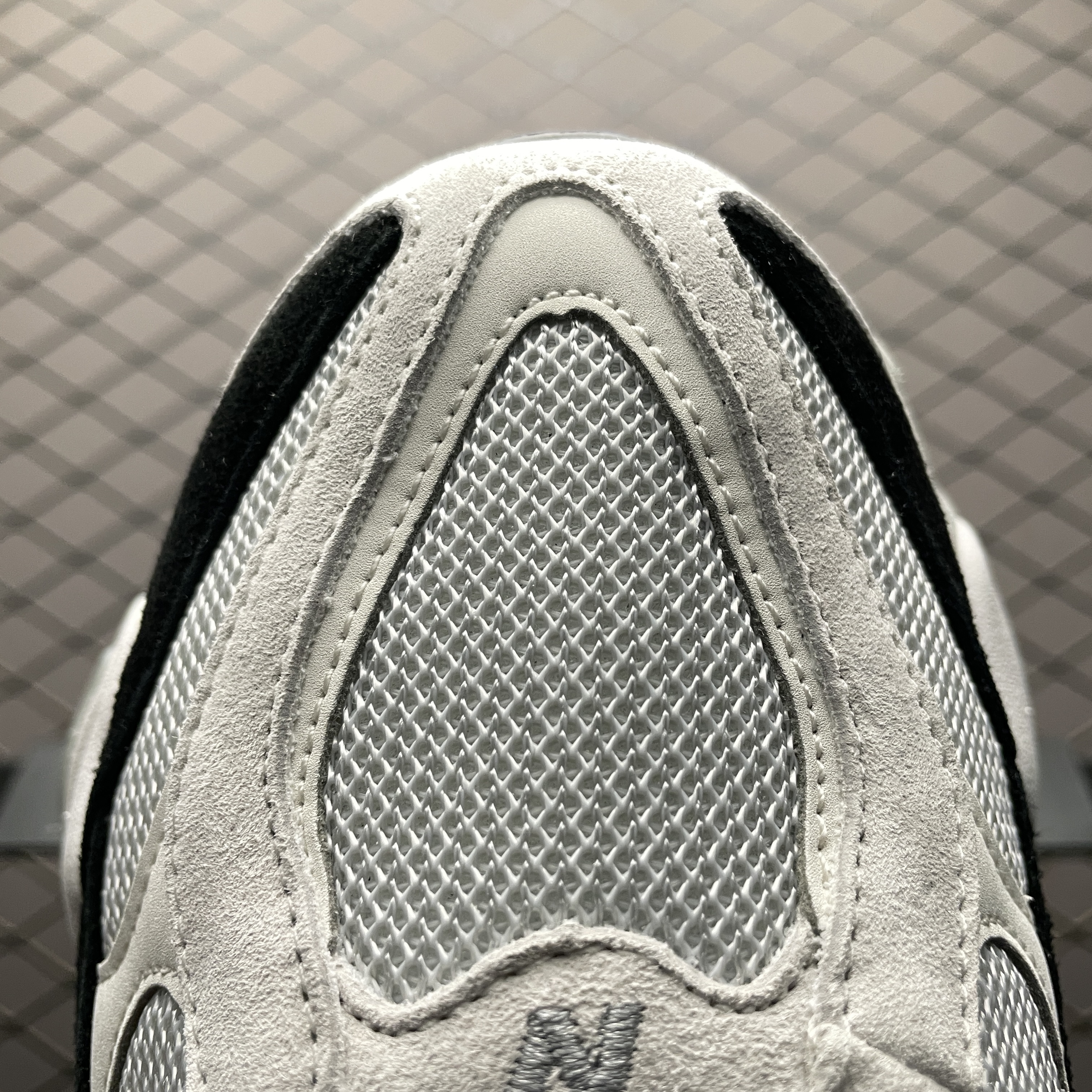 New Balance 9060 Grey Jet Black (U9060JBB)