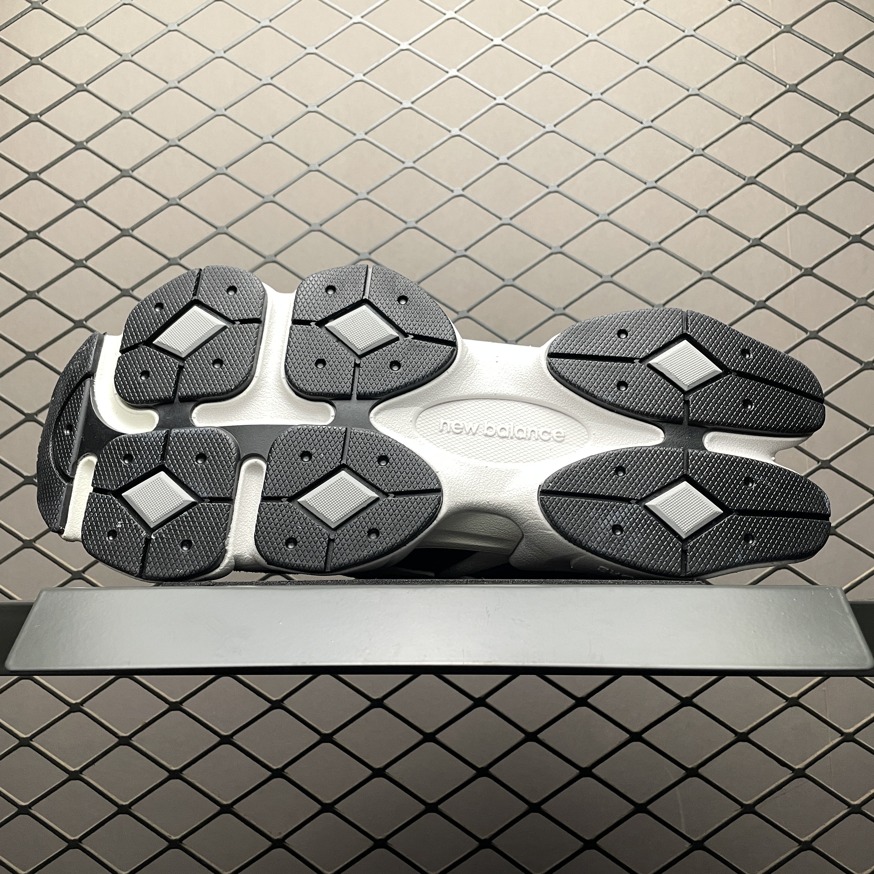 New Balance 9060 Grey Jet Black (U9060JBB)