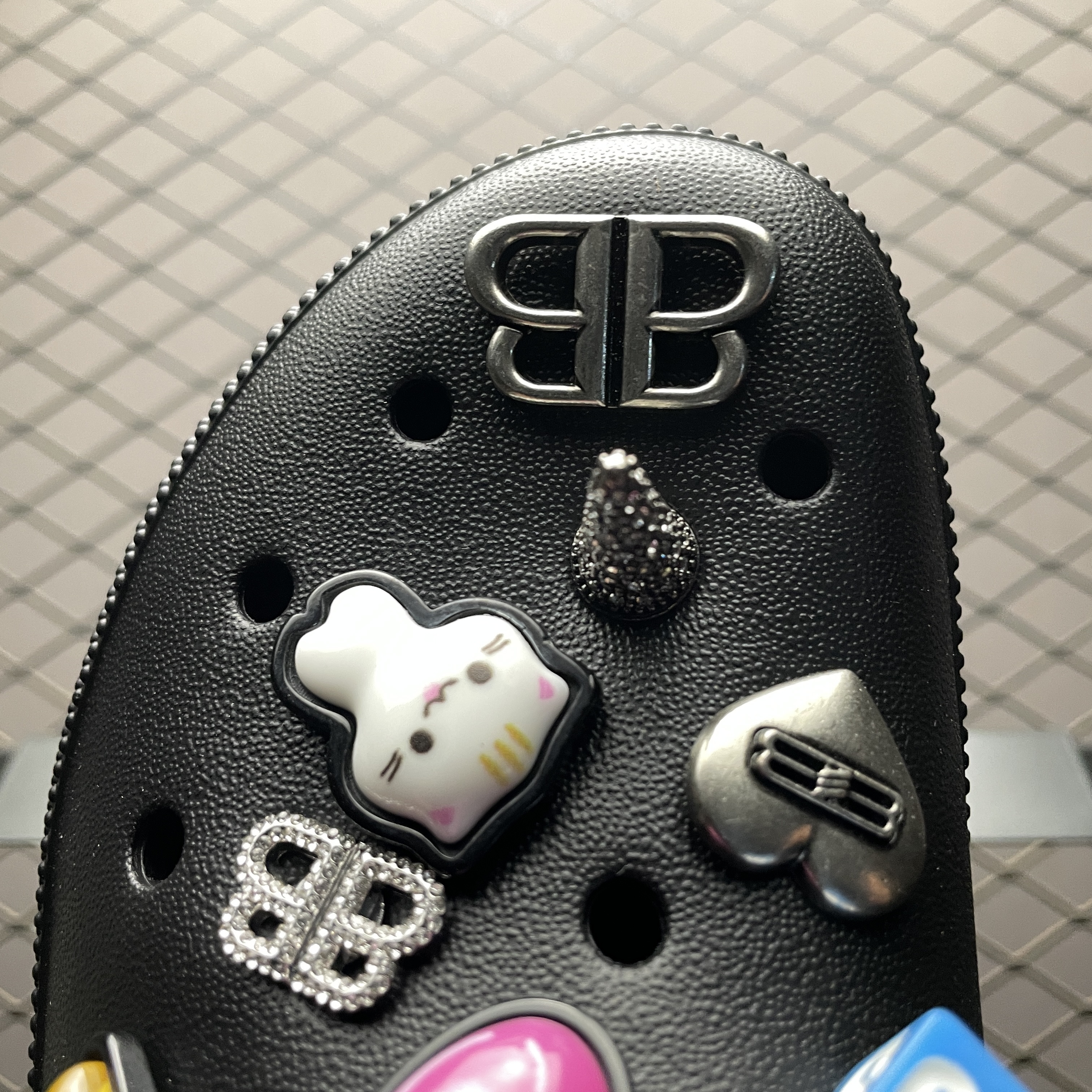 BALENCIAGA x Crocs Jibbitz Mule Clogs（720762W0FOW1000）