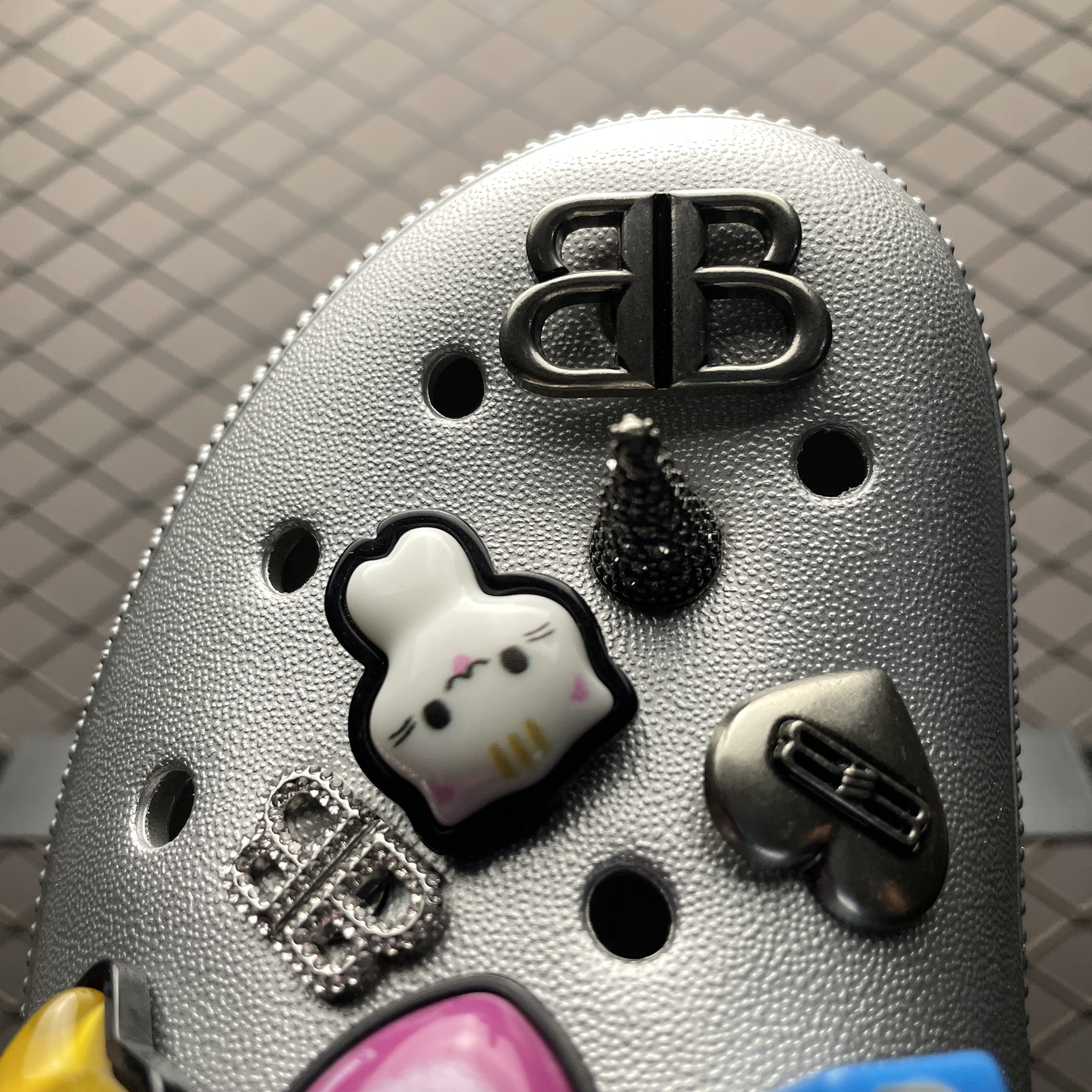 BALENCIAGA x Crocs Jibbitz Mule Clogs（720762W0FOW1000）