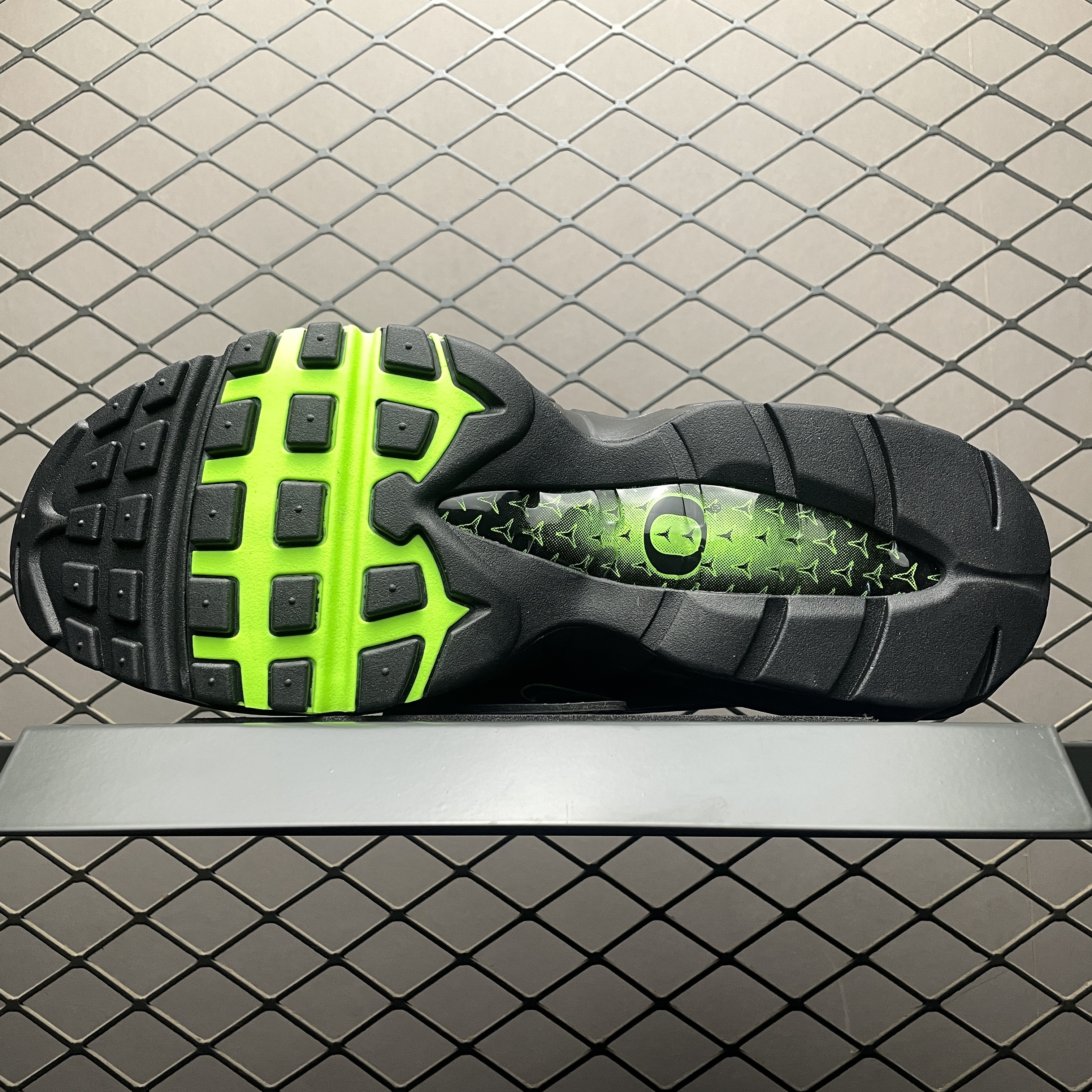 Division Street × Nike Air Max 95/97 "Ducks of a Feather/Thunder" (II1711-900)