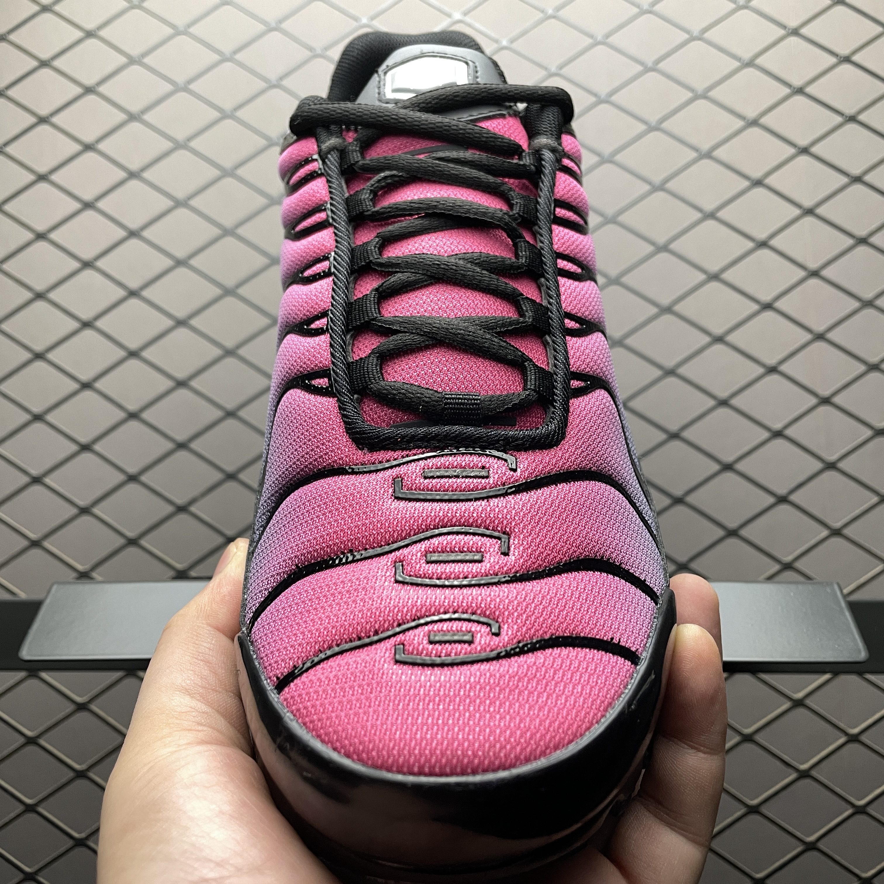 Nike Air Max Plus Black Pink（FJ5981-010）