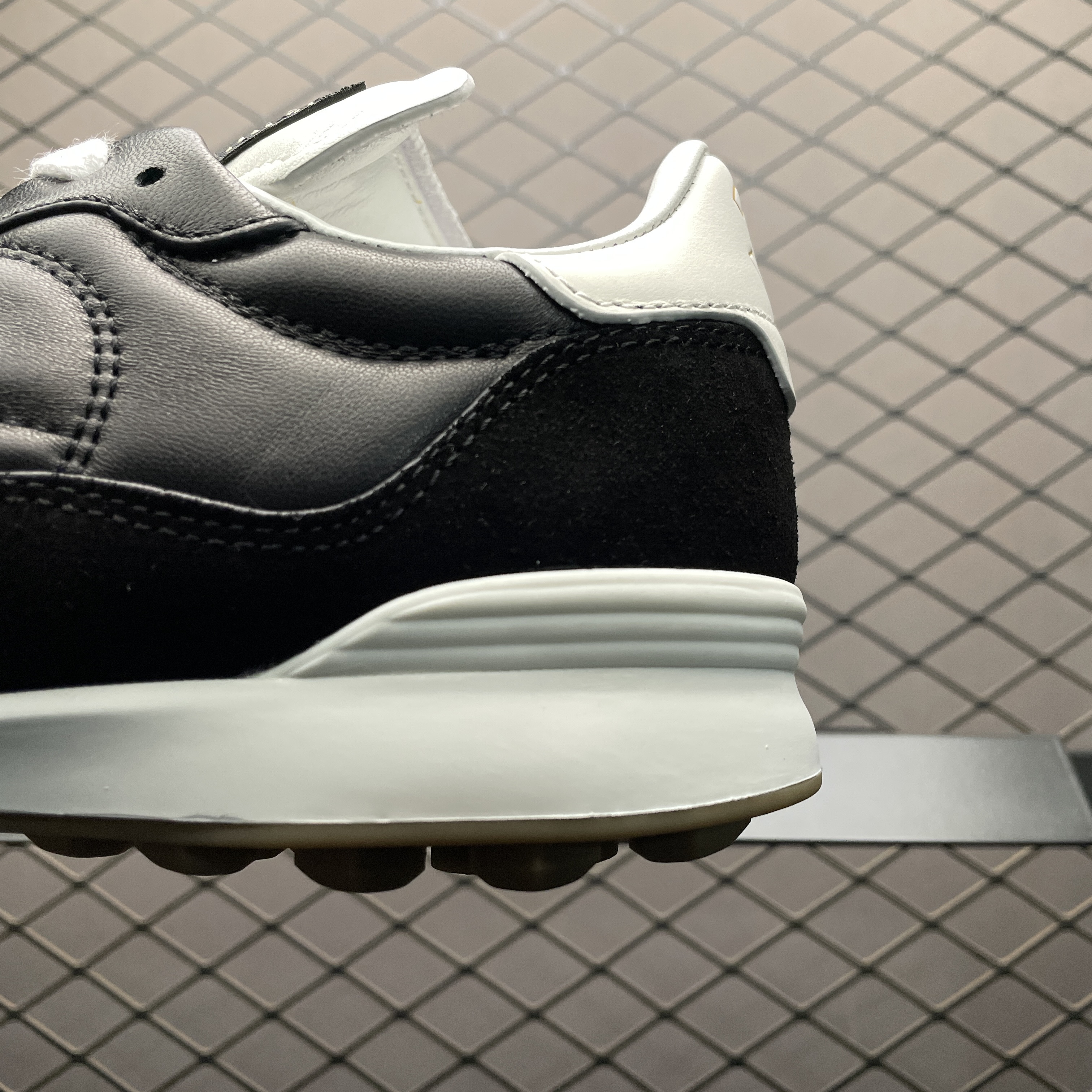 CHANEL Sneakers（G45335B1449794305)