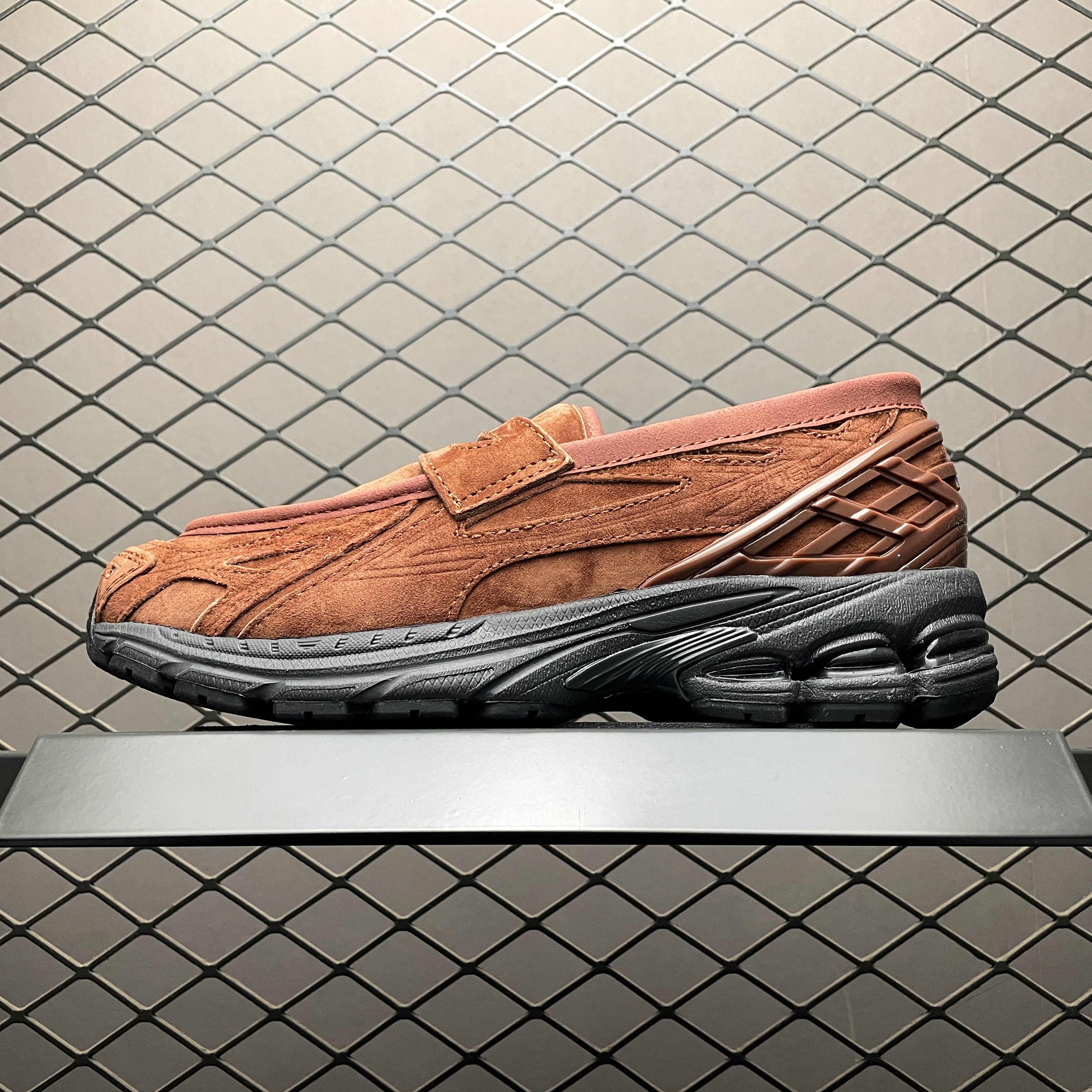 New Balance 1906L "Rich Oak Suede" (U1906LNS)