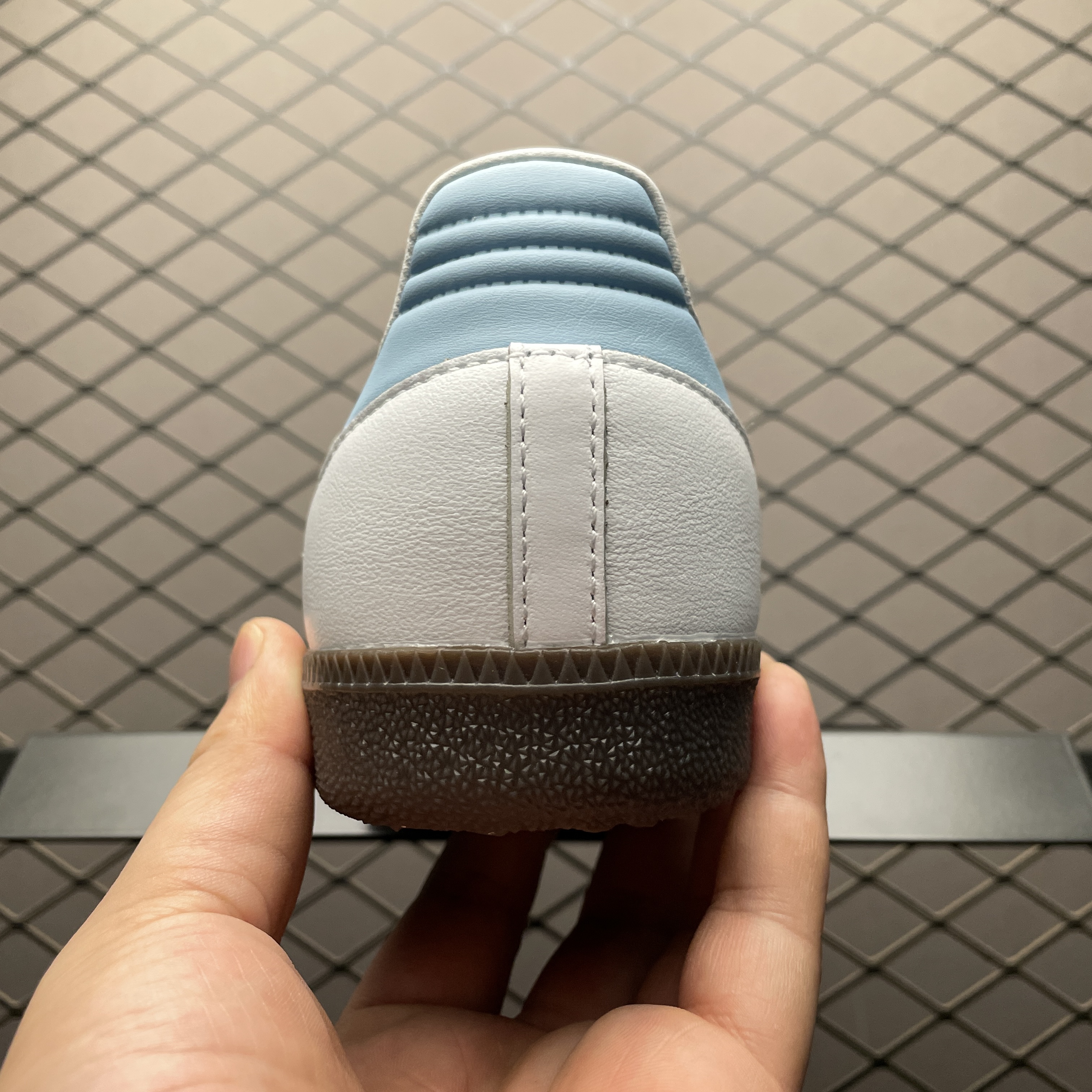 adidas Originals Samba OG "Halo Blue"（ID2055）