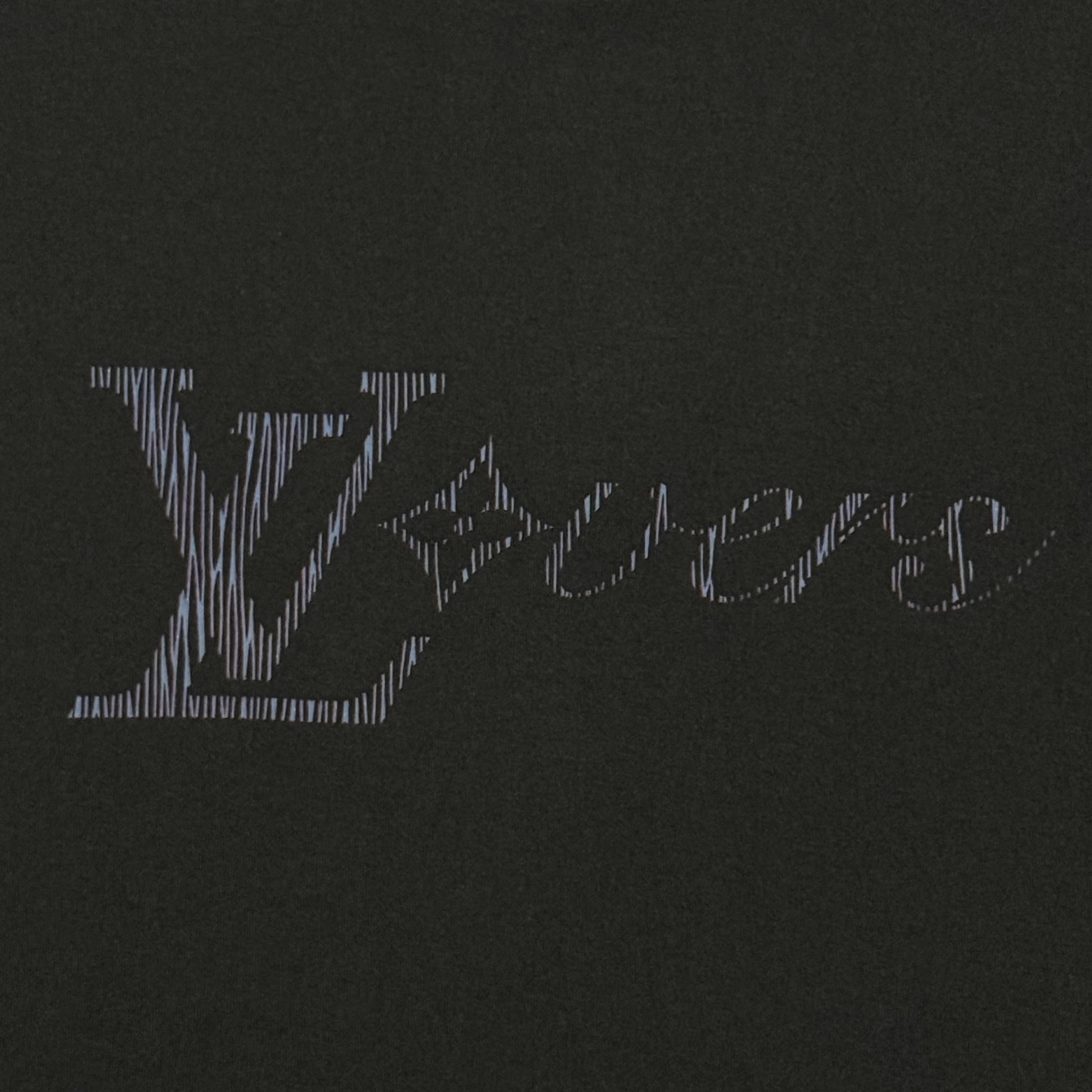 Louis Vuitton Men's Iridescent LV Vers T-Shirt "Noir"（1AGTSB）