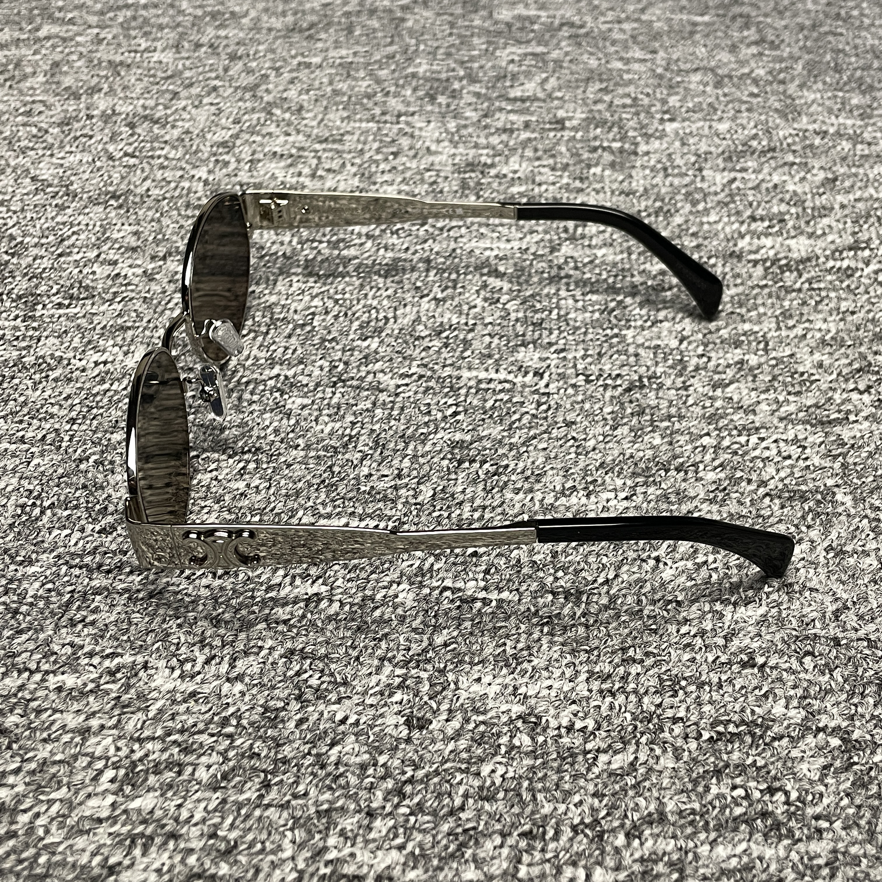 Celine metal frame sunglasses (4S194CPLB-38NO）