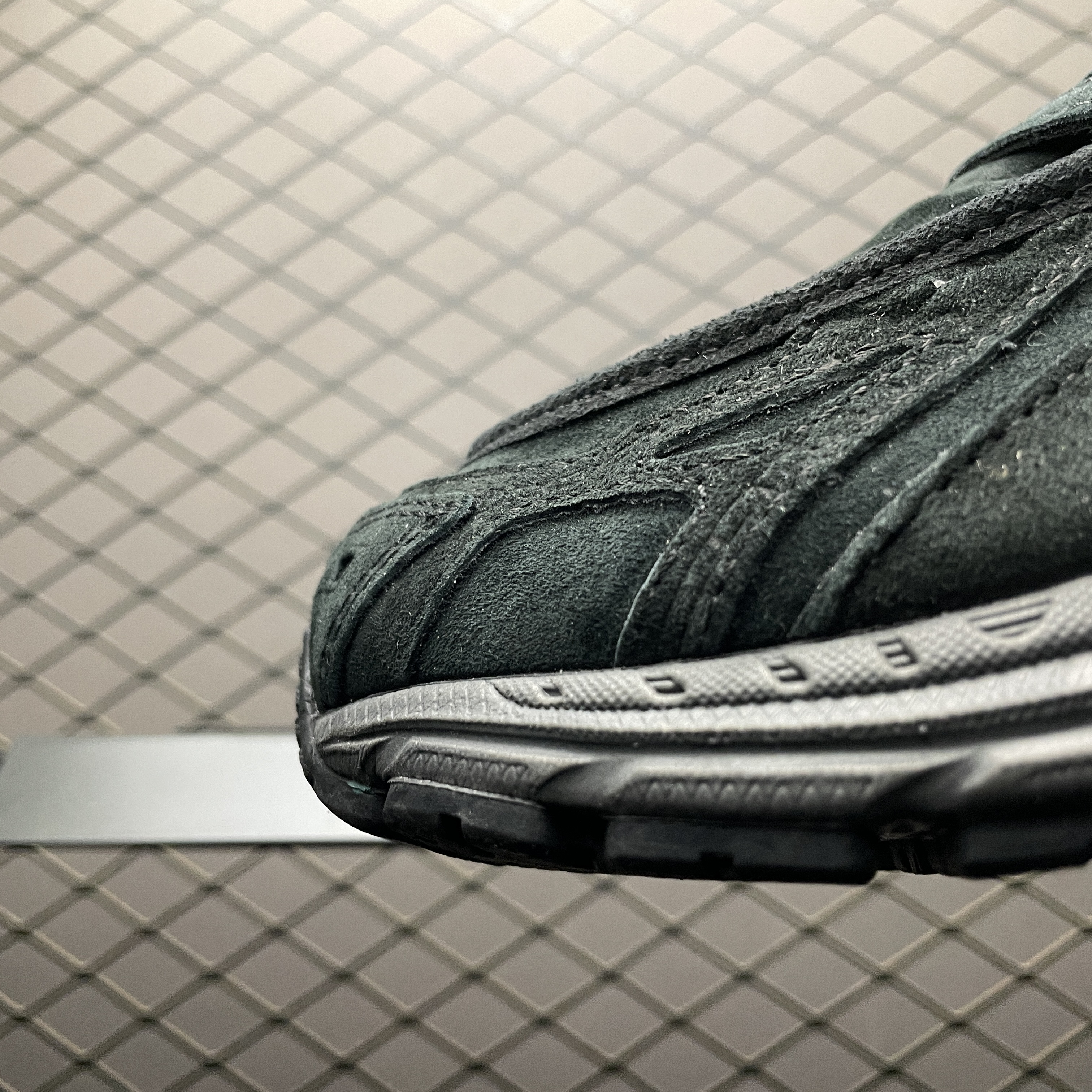 New Balance 1906L "Black Suede" (U1906LNT)