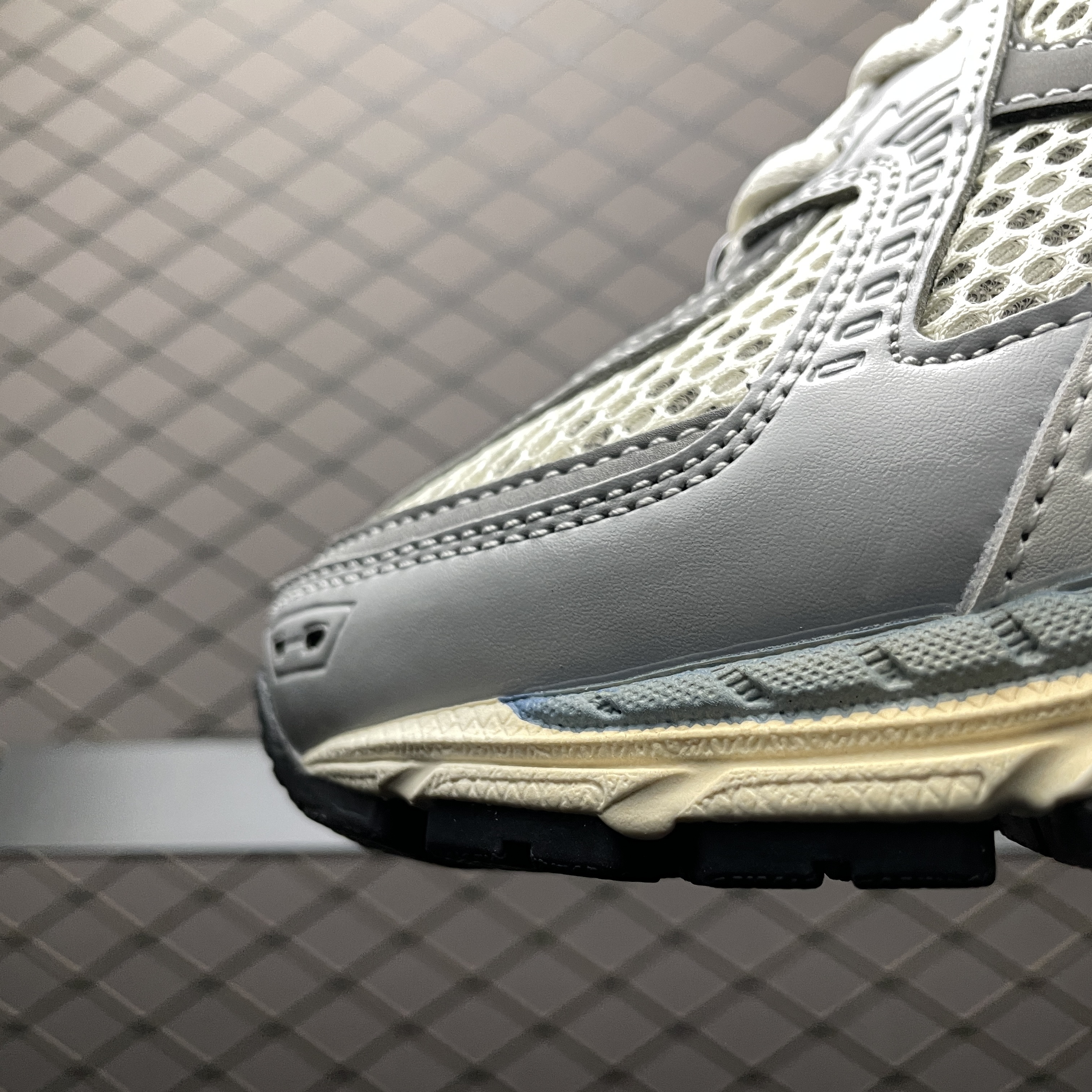 New Balance 1906U "Raincloud" (U1906NA）