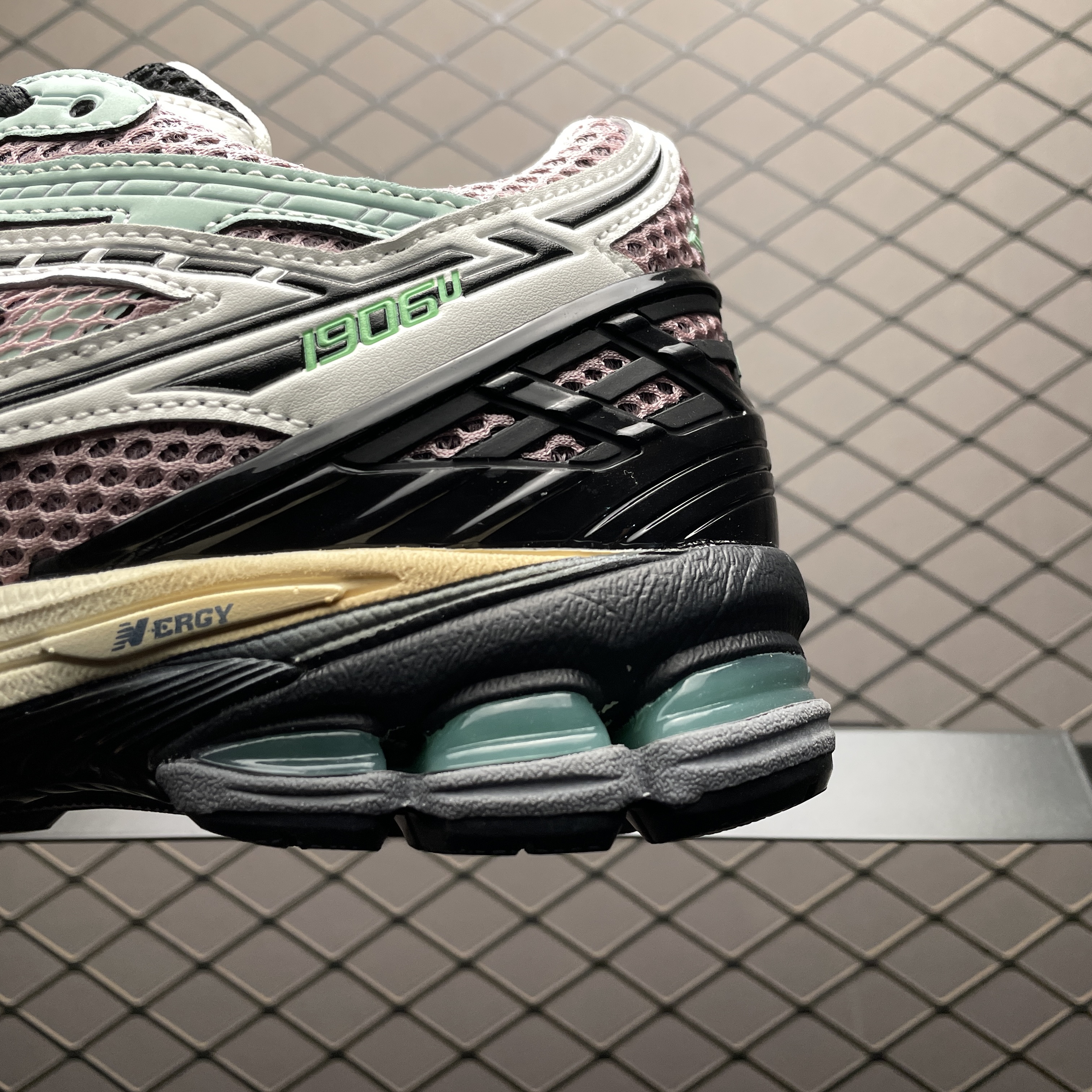 New Balance 1906U Twilight Haze (U1906NB）