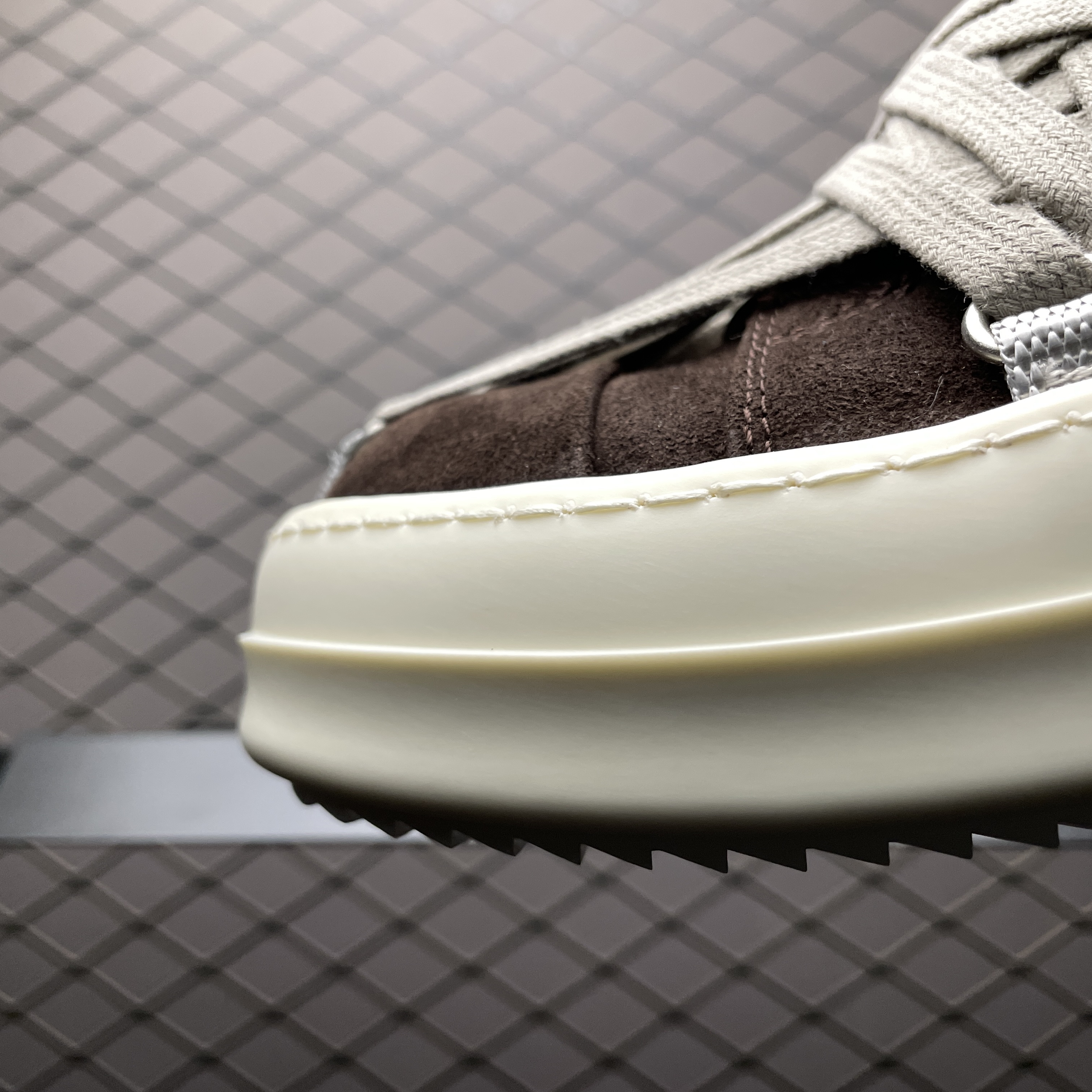 Rick Owens Megalace Sneakers (RU01E5886LVSW1-141)