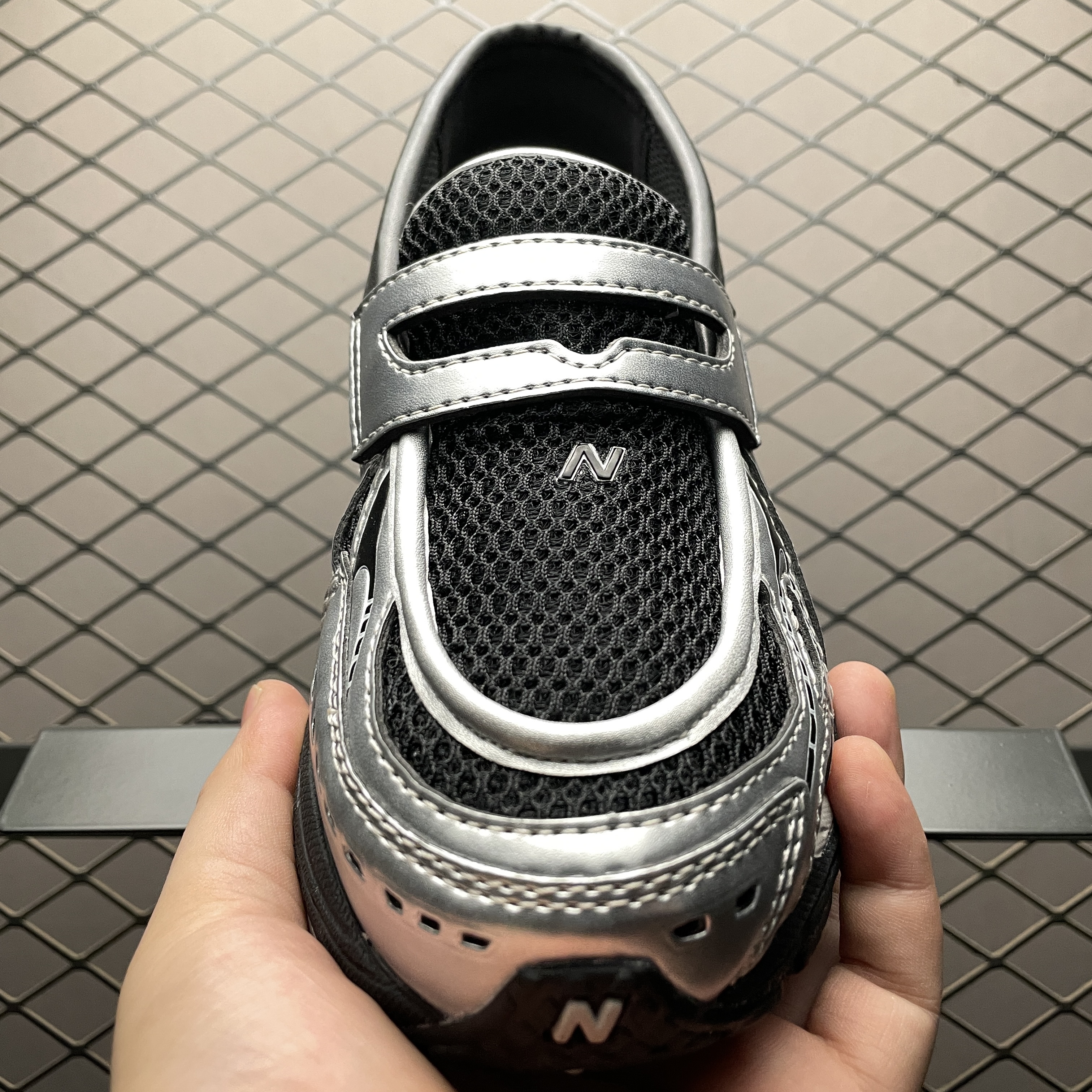 New Balance 1906L "Black/Silver"(U1906LOC)