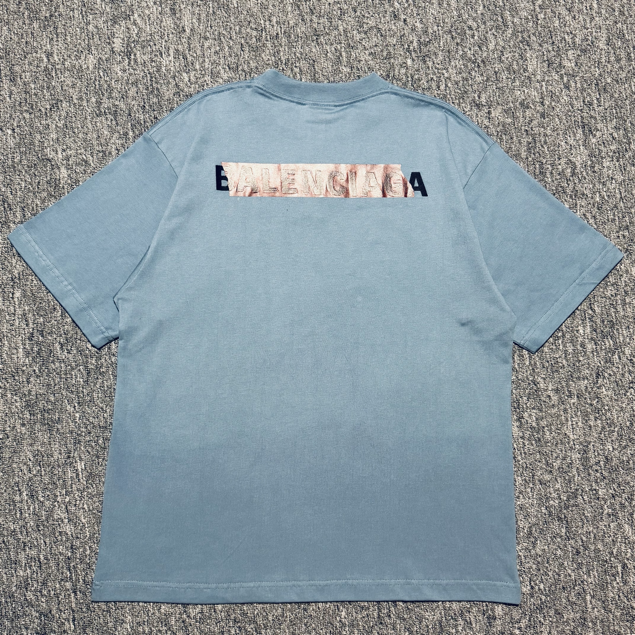 BALENCIAGA Men's Taped Balenciaga Back T-Shirt（764235TSVG28704）